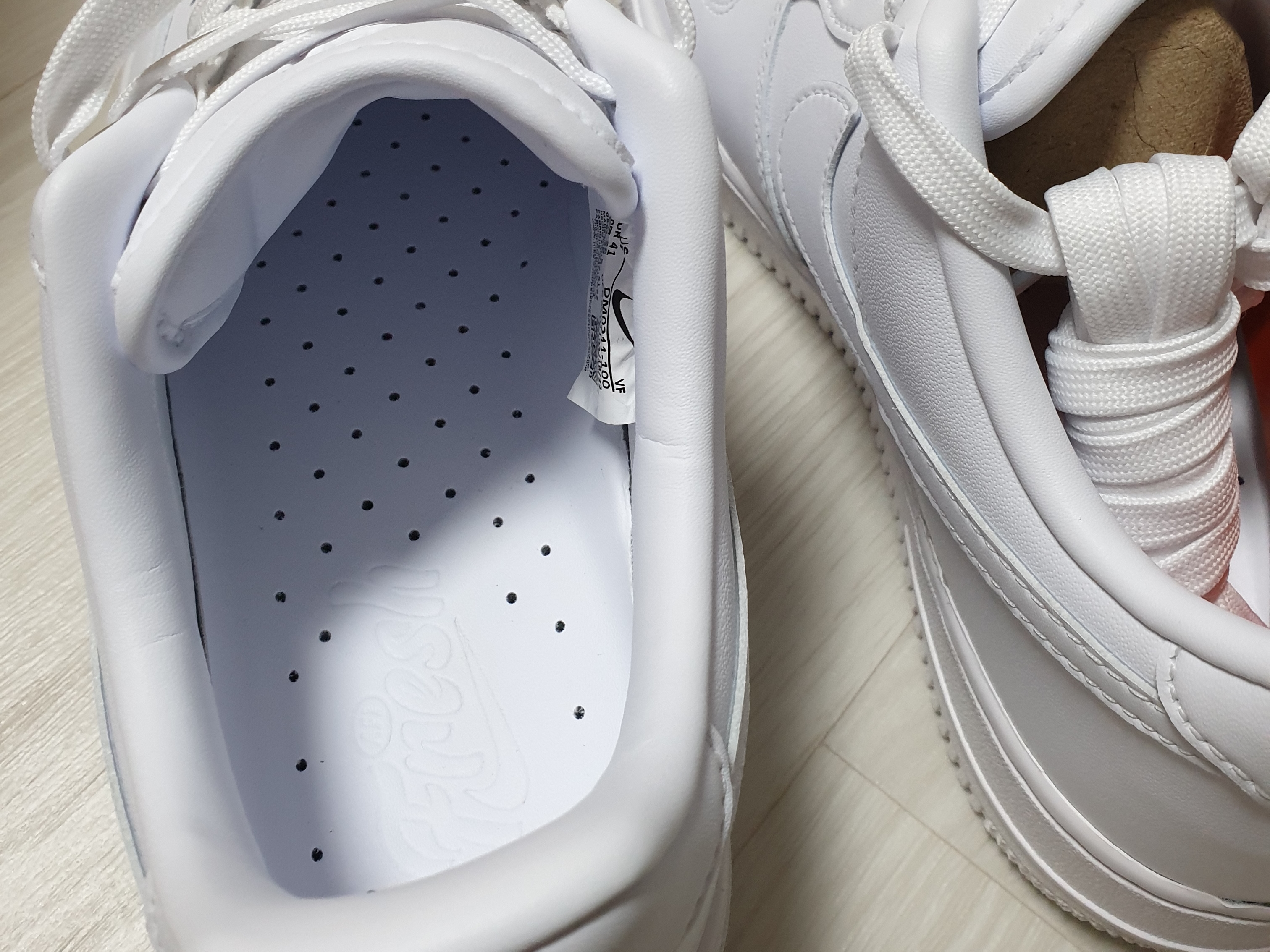Nike Air Force 1 '07 Fresh White 착용 스타일 - 2