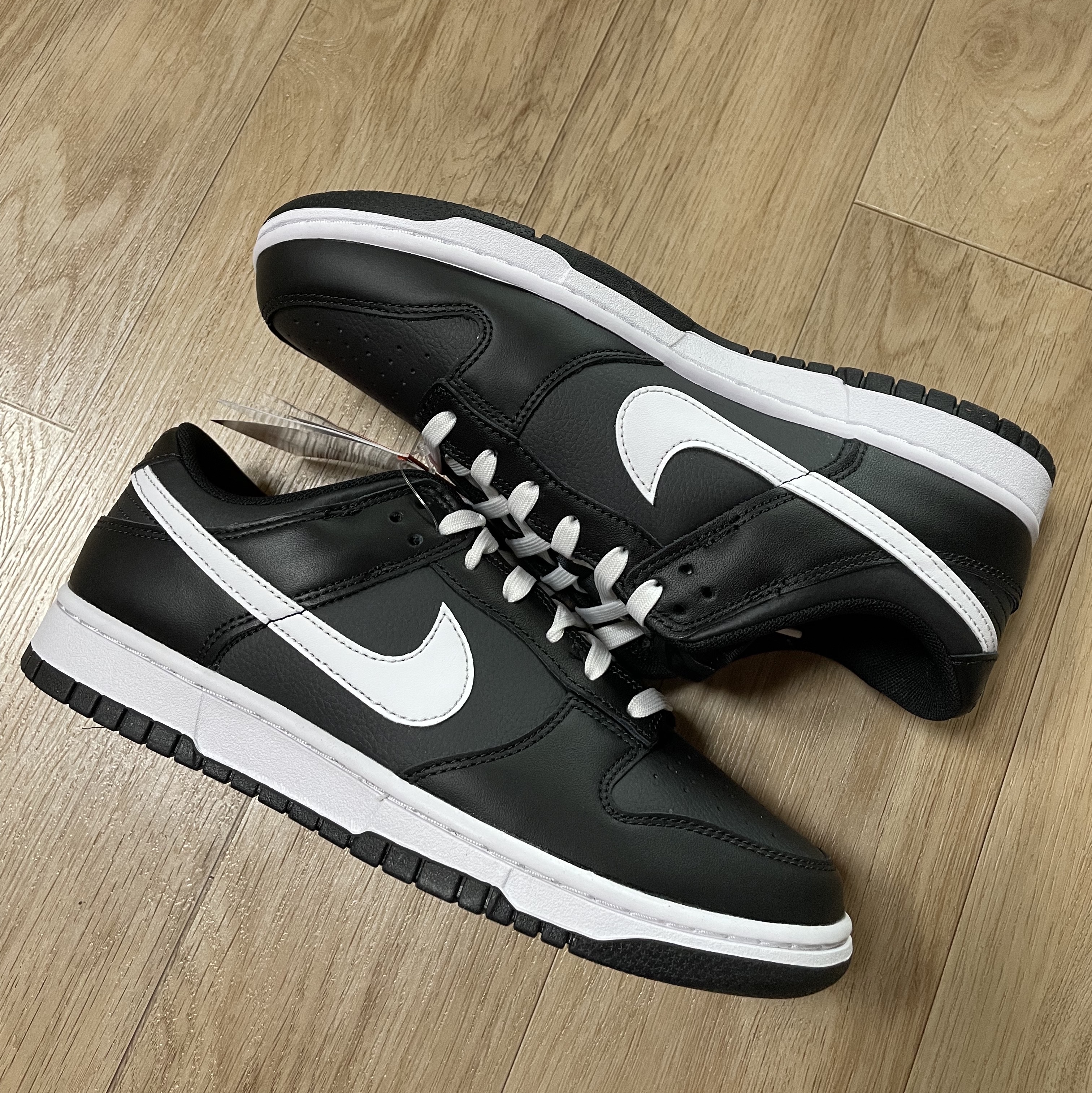 Nike Dunk Low Retro Black White 착용 스타일