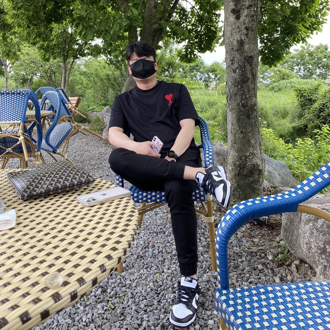 AMI de Coeur Tone-On-Tone T-Shirt Black - 21SS, Nike Dunk Low Retro Black 착용 스타일