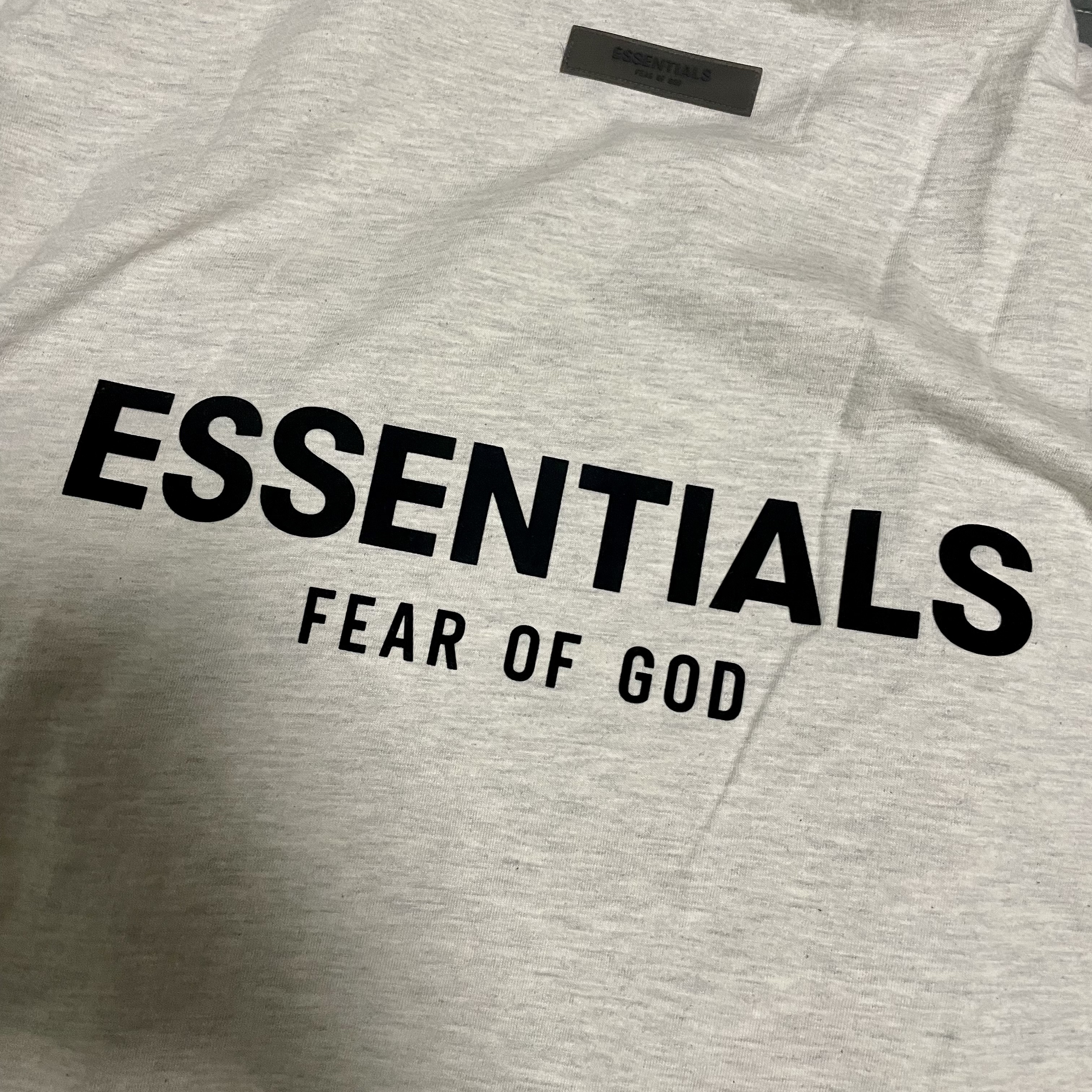 Essentials The Core Collection T-Shirt Light Oatmeal 착용 스타일