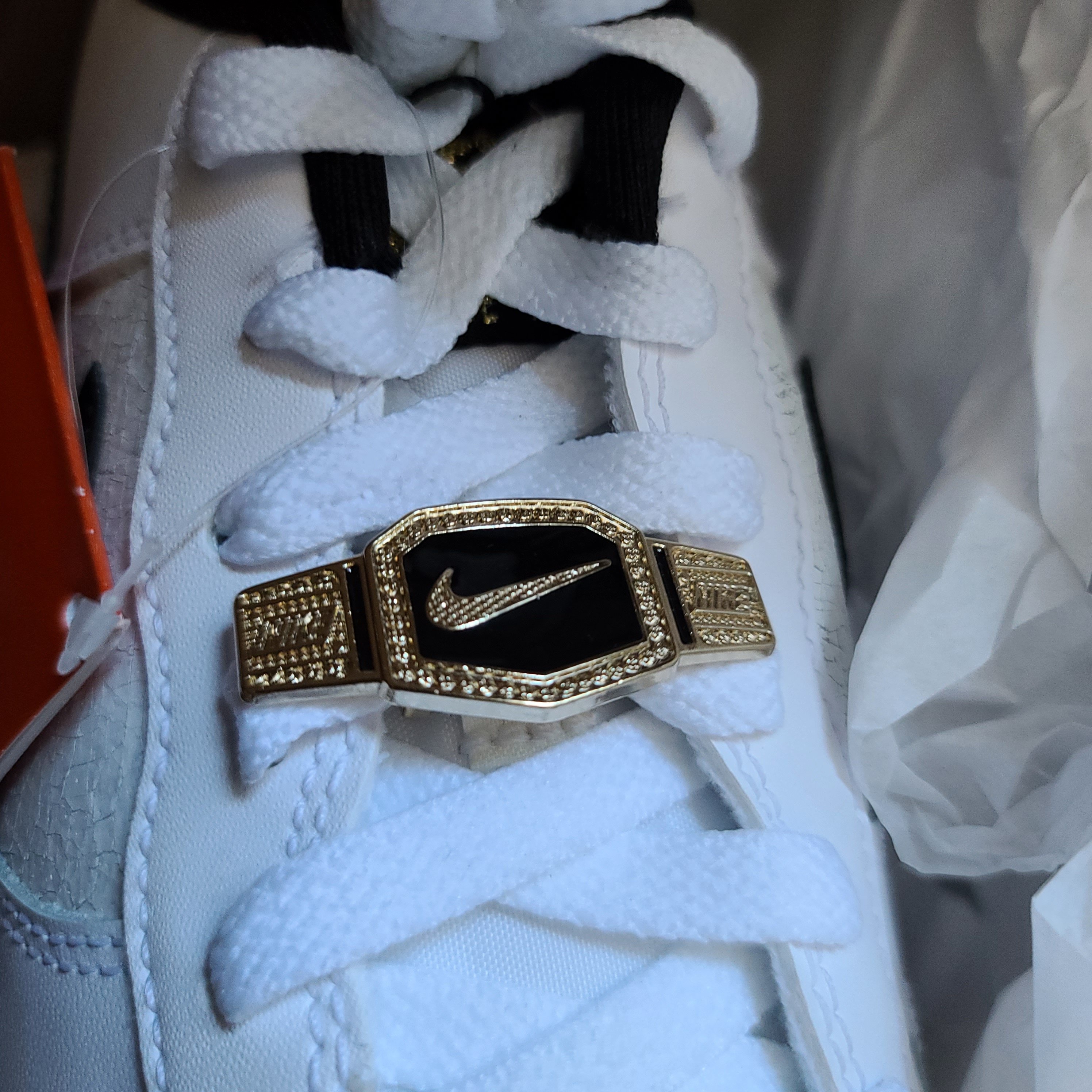 (GS) Nike Air Force 1 LV8 White Black 착용 스타일