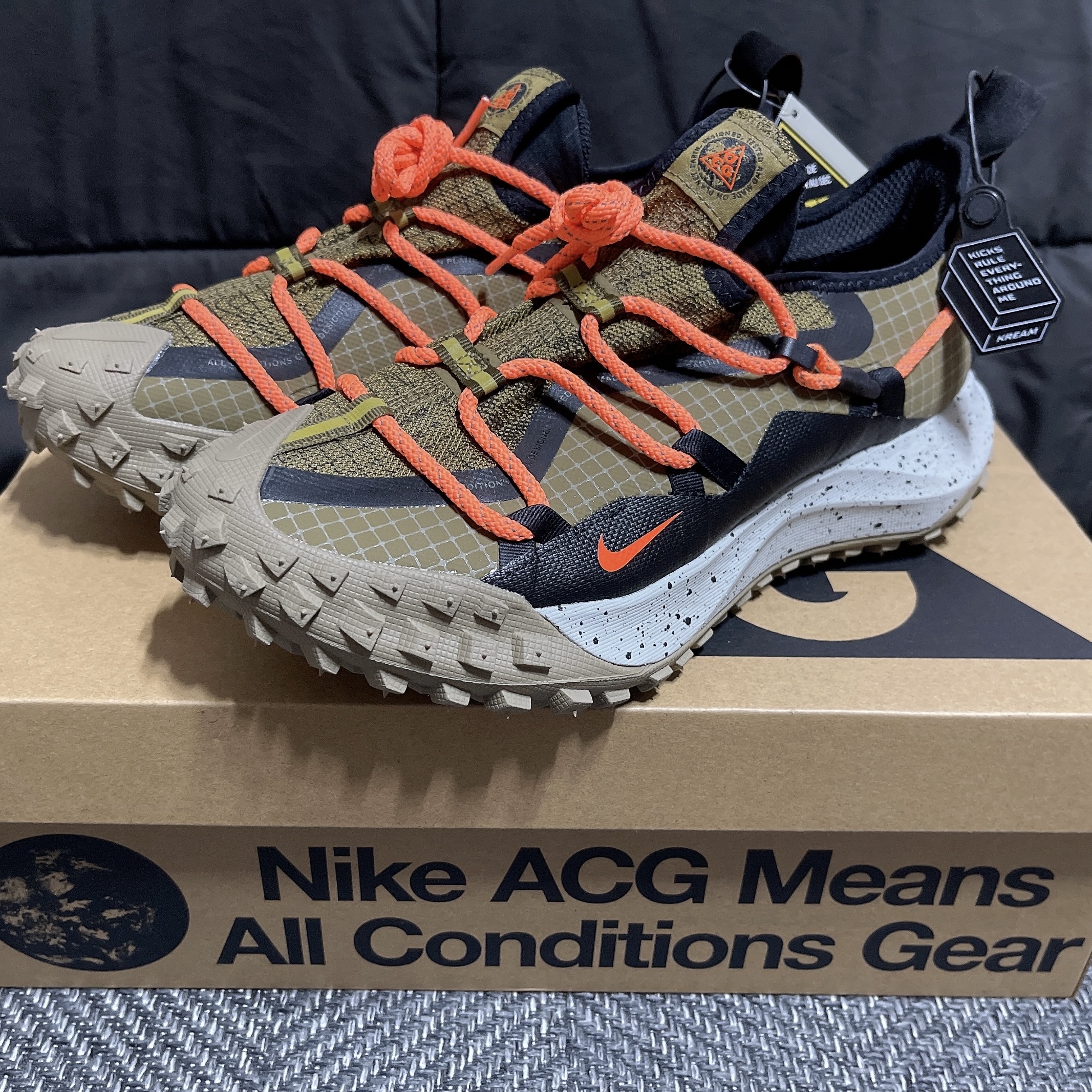 Nike ACG Mountain Fly Low Gore-Tex SE Hazel Rush 착용 스타일 - 2