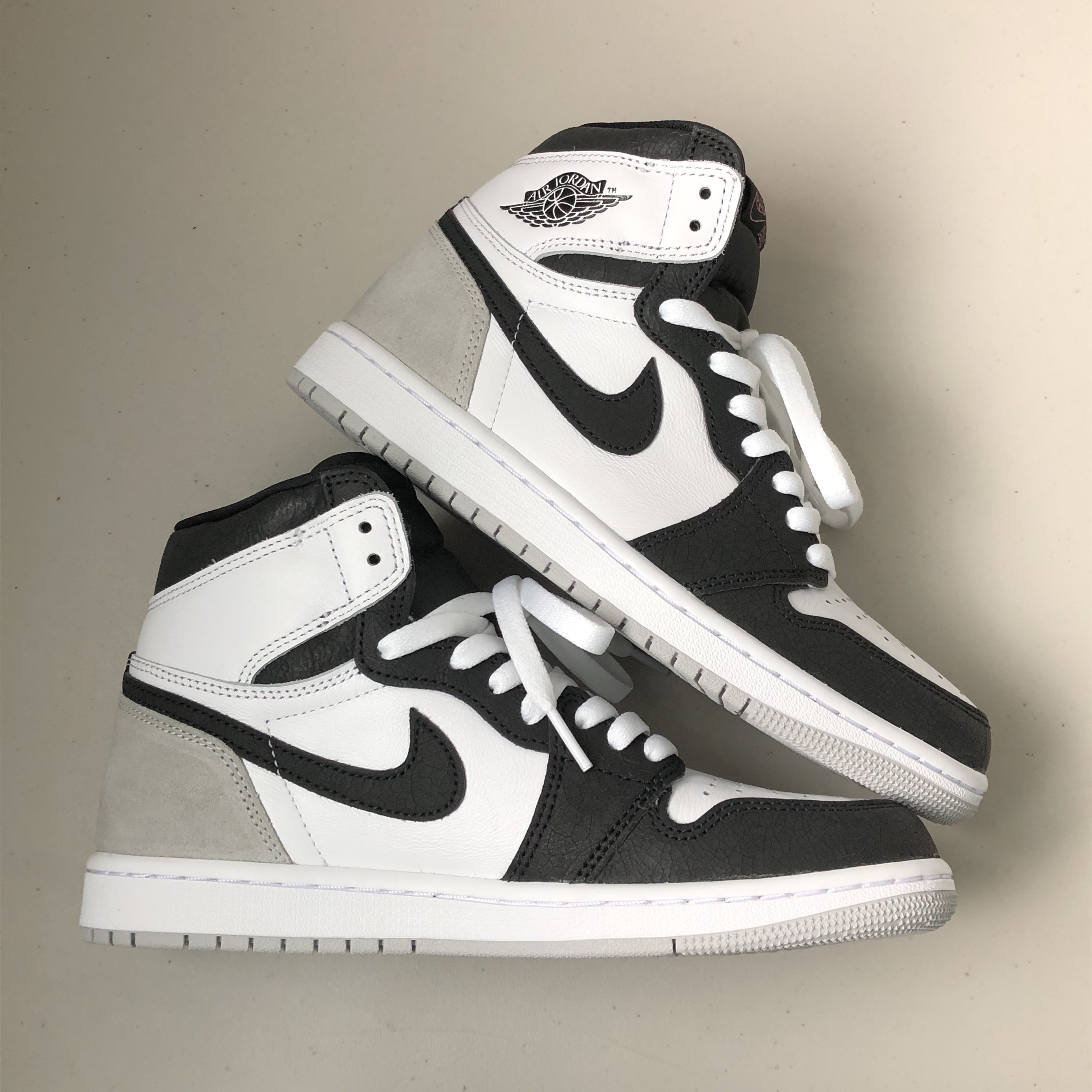 Jordan 1 Retro High OG Bleached Coral 착용 스타일