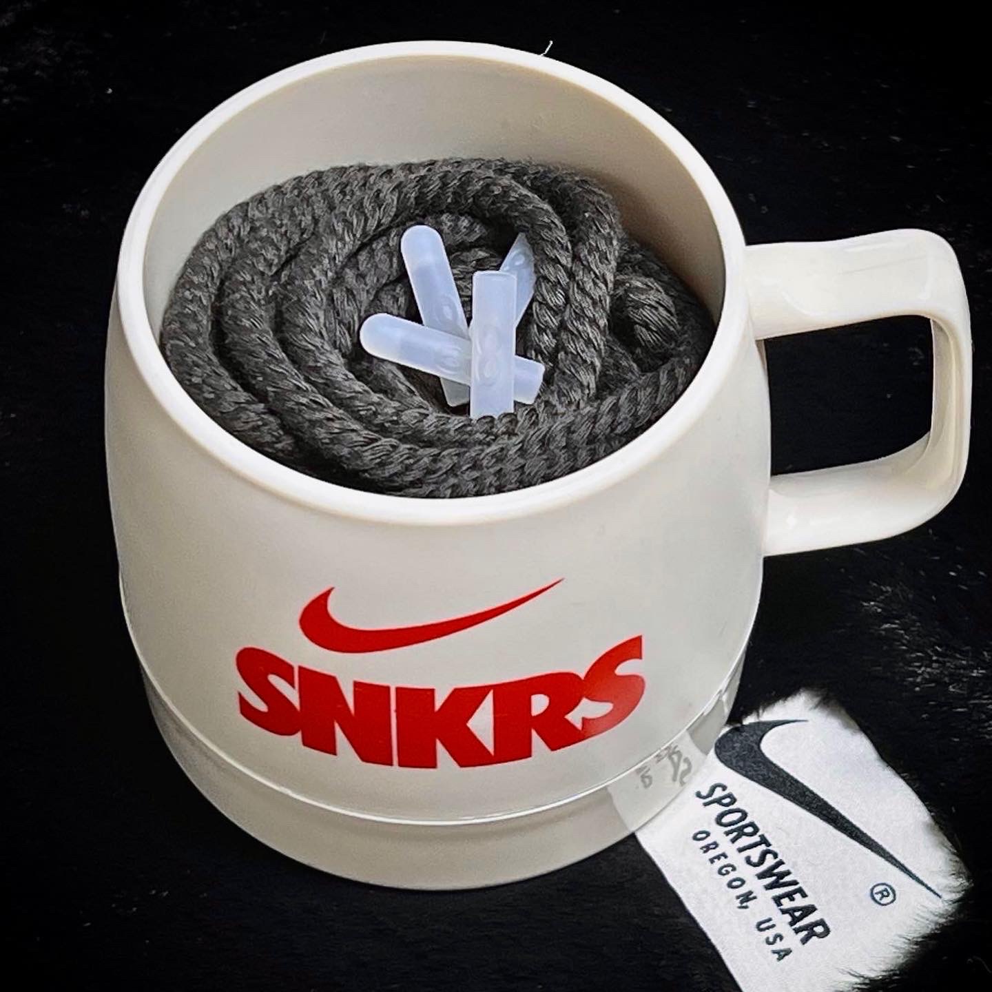 Helinox x Nike SNKRS 4th Anniversry Dinex Mug 착용 스타일 - 1