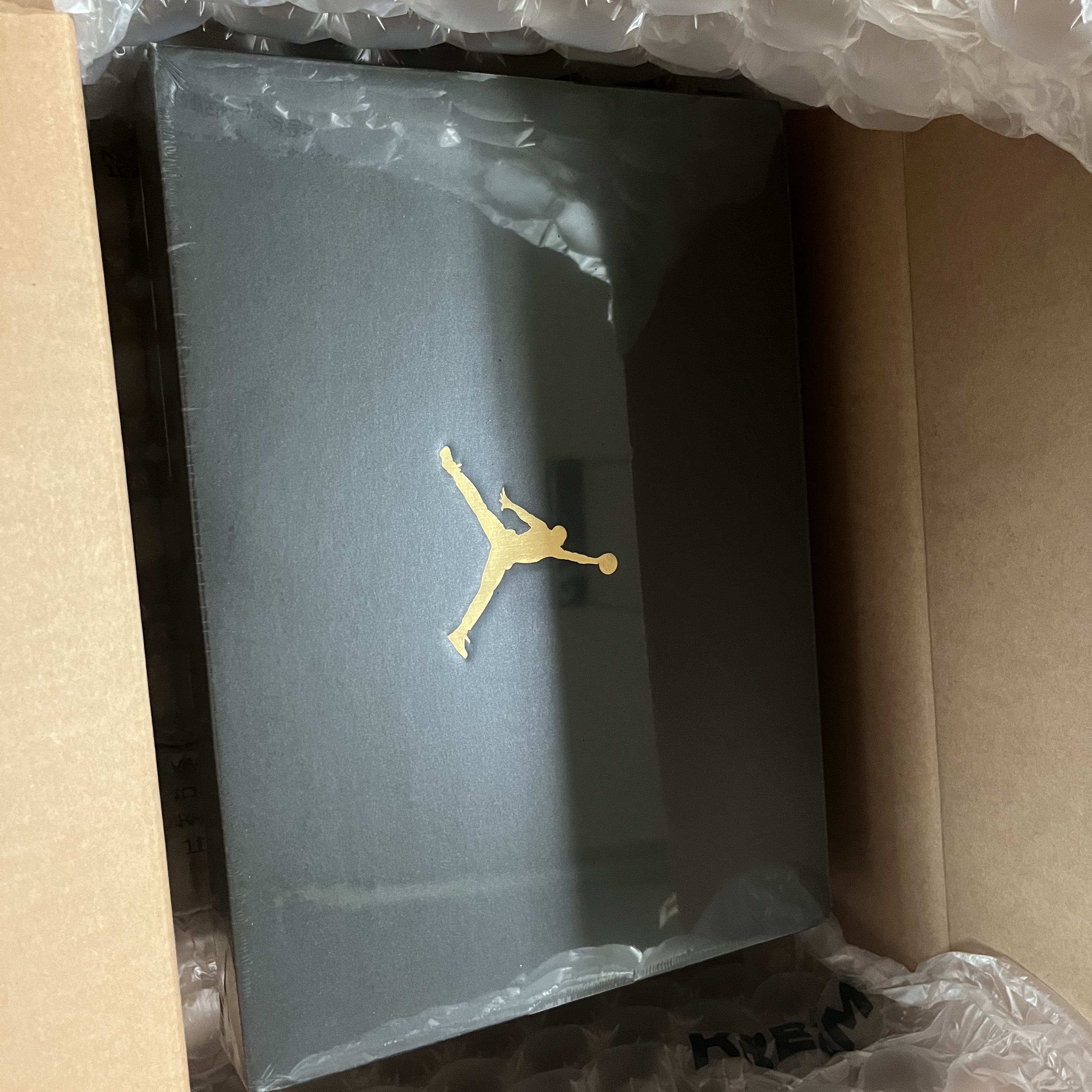 Jordan 1 Mid Light Smoke Grey Anthracite 착용 스타일 - 1
