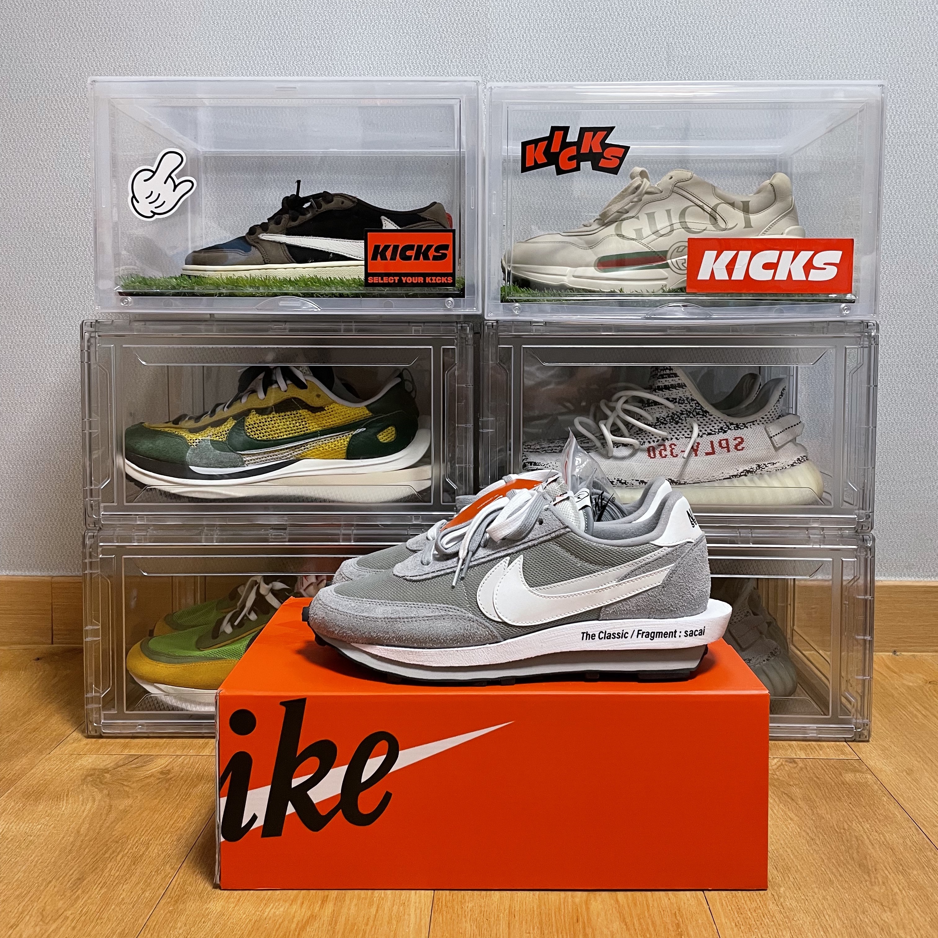 Nike x Sacai x Fragment LDWaffle Light Smoke Grey, Adidas Yeezy Boost 350 V2 Zebra 2017/2019/2020 착용 스타일