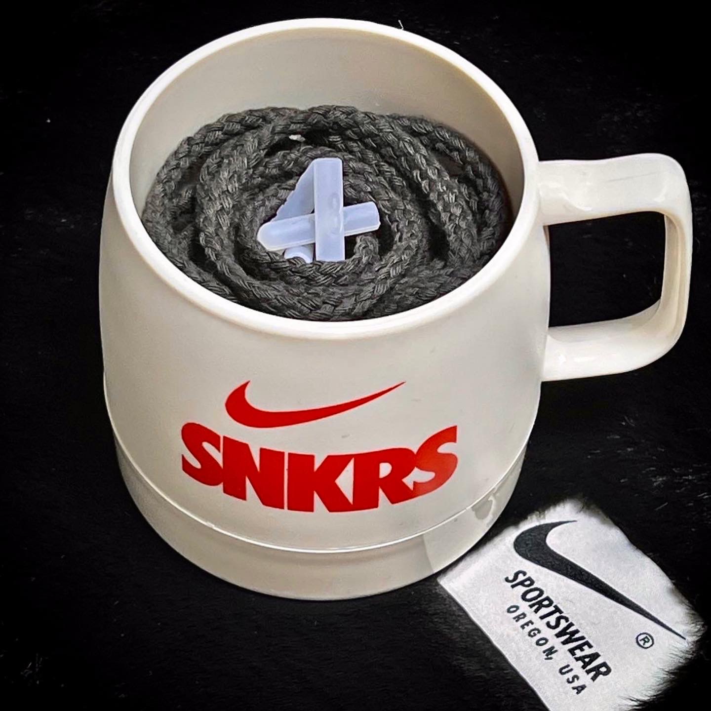 Helinox x Nike SNKRS 4th Anniversry Dinex Mug 착용 스타일 - 2