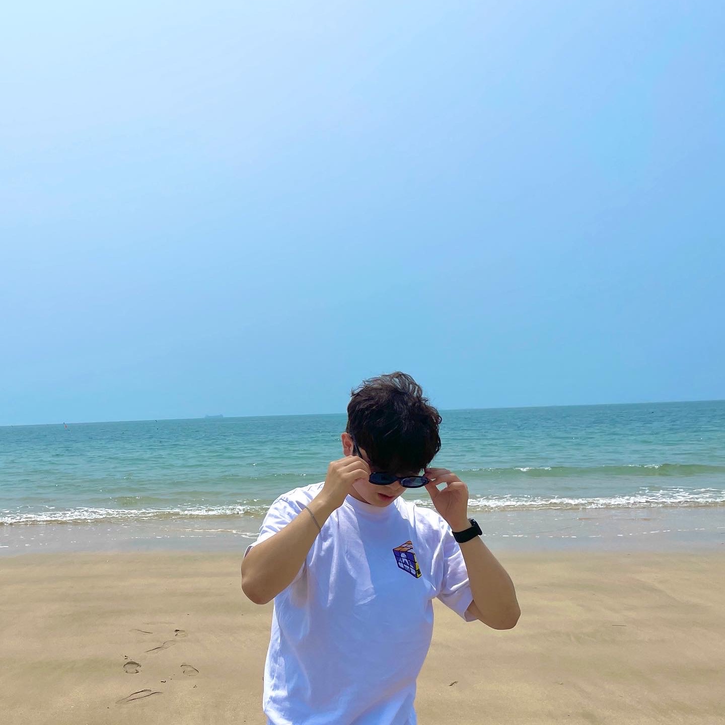 Palace Don't Be Square T-Shirt White - 22SS, Jordan 1 Mid Tropical Twist 착용 스타일 - 2