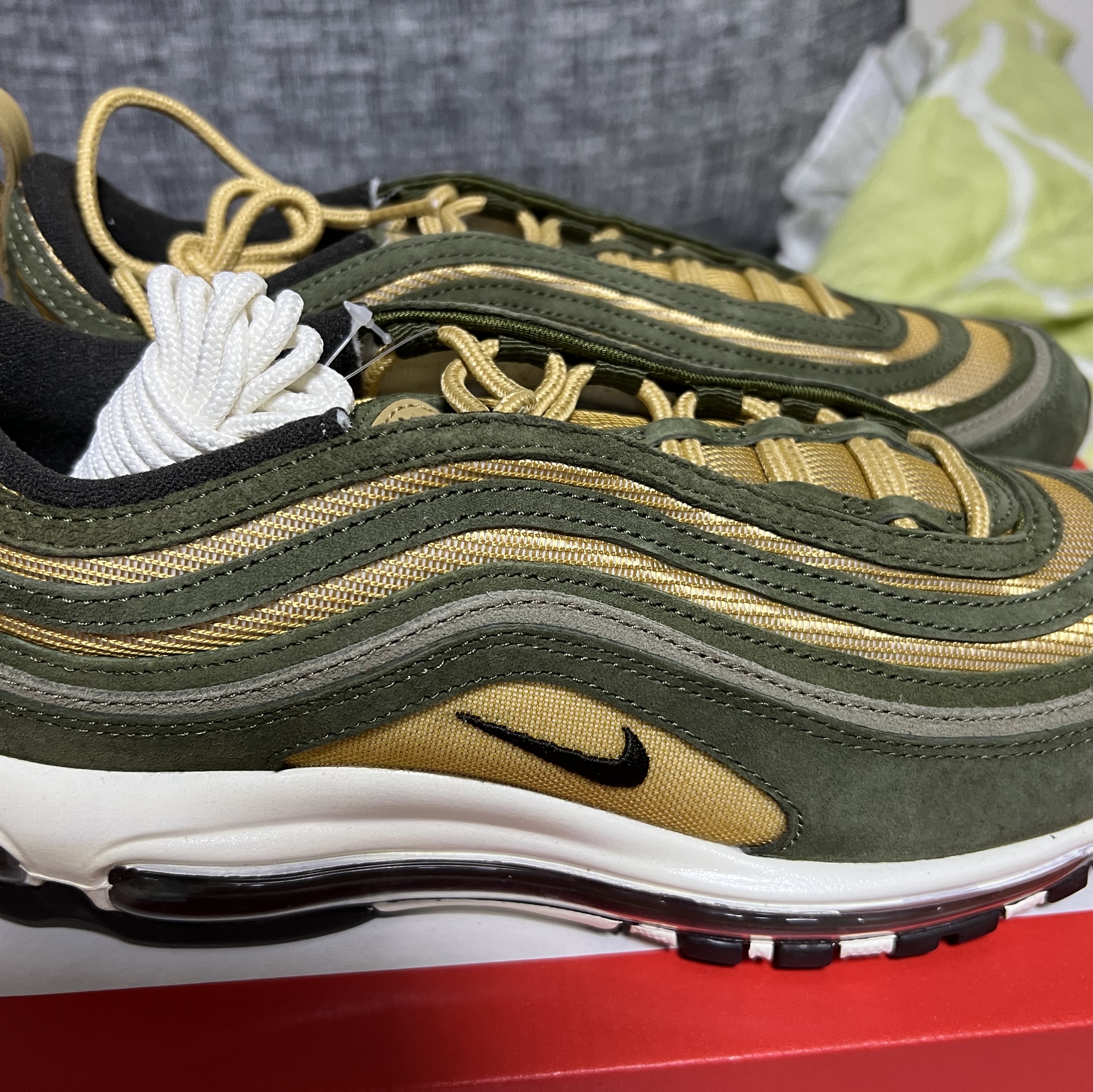 Nike Air Max 97 OG Black Volt Asia, Nike Air Max 97 Coconut 착용 스타일 - 2