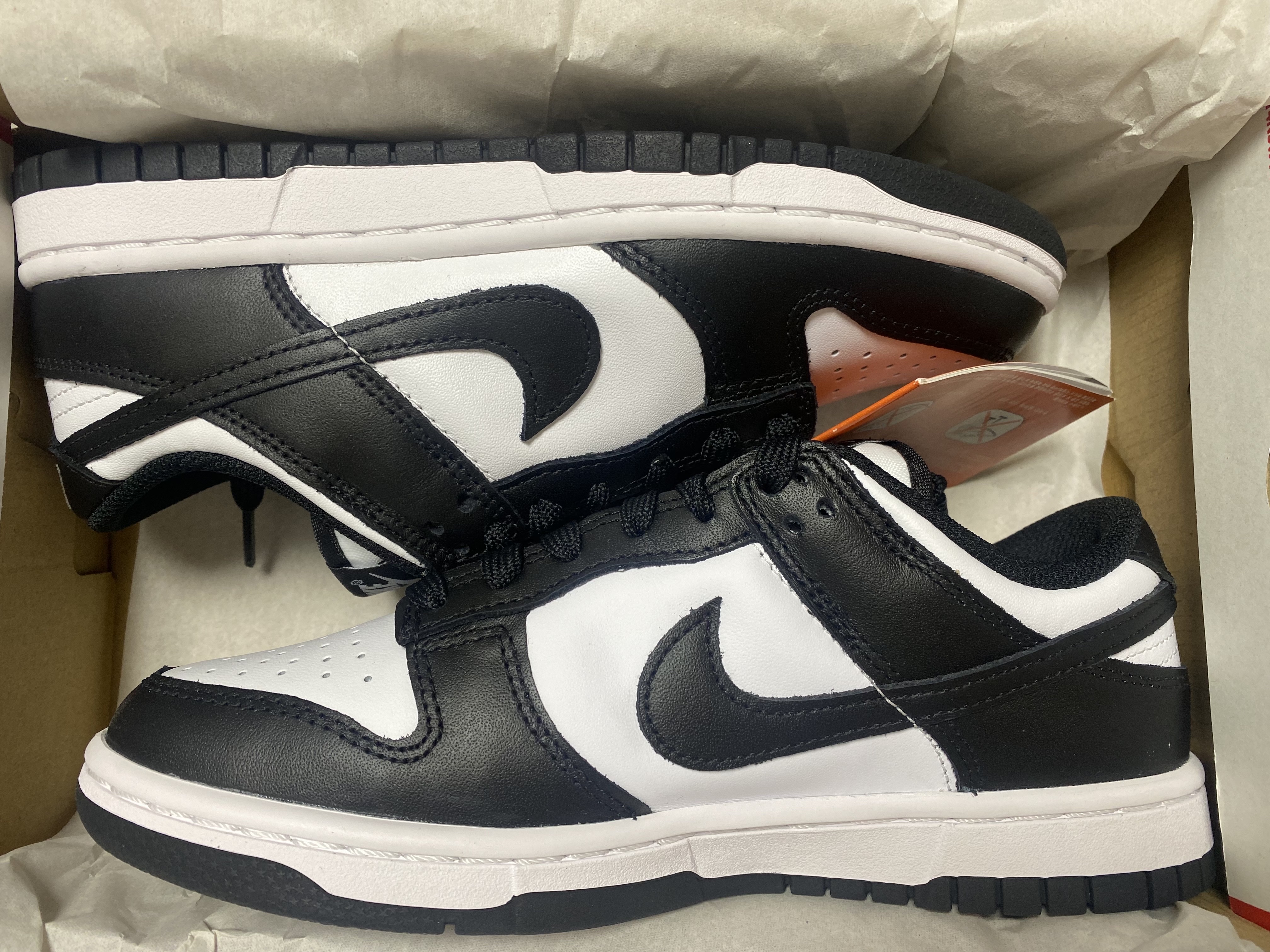 (W) Nike Dunk Low Black 착용 스타일