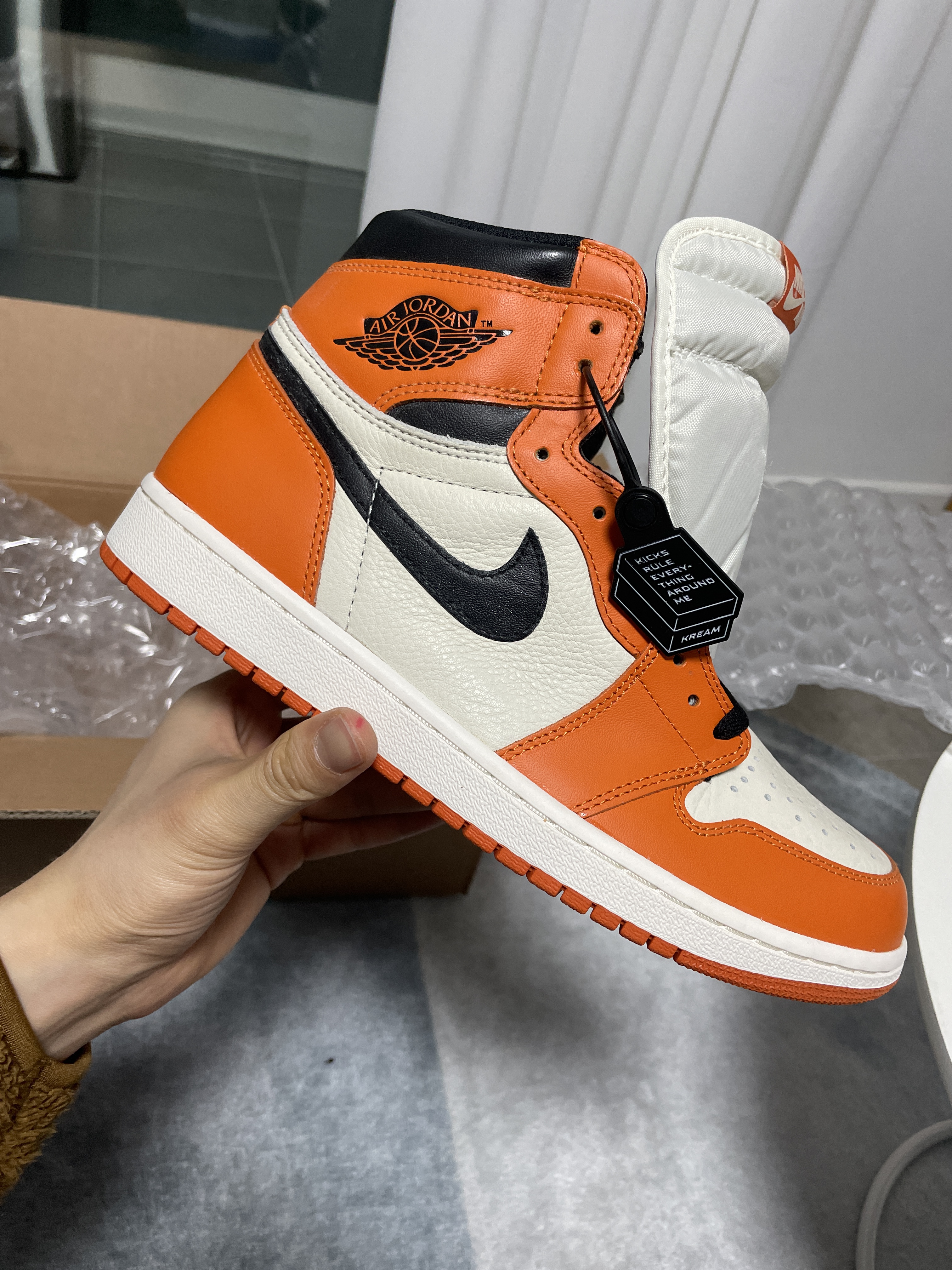Jordan 1 Retro High OG Reverse Shattered Backboard, Jordan 1 x Travis Scott x Fragment Retro Low OG SP Military Blue ์ฐฉ์ฉ ์คํ์ผ - 1