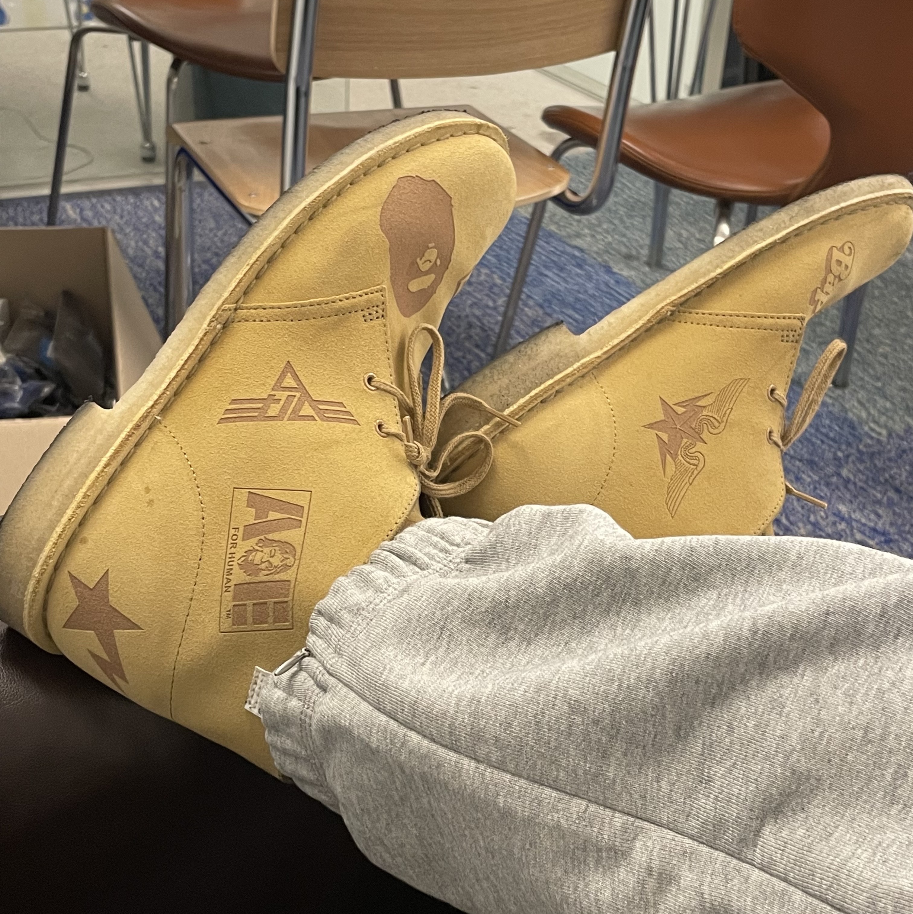 Clarks x BAPE Desert Boots Oak Embossed 착용 스타일
