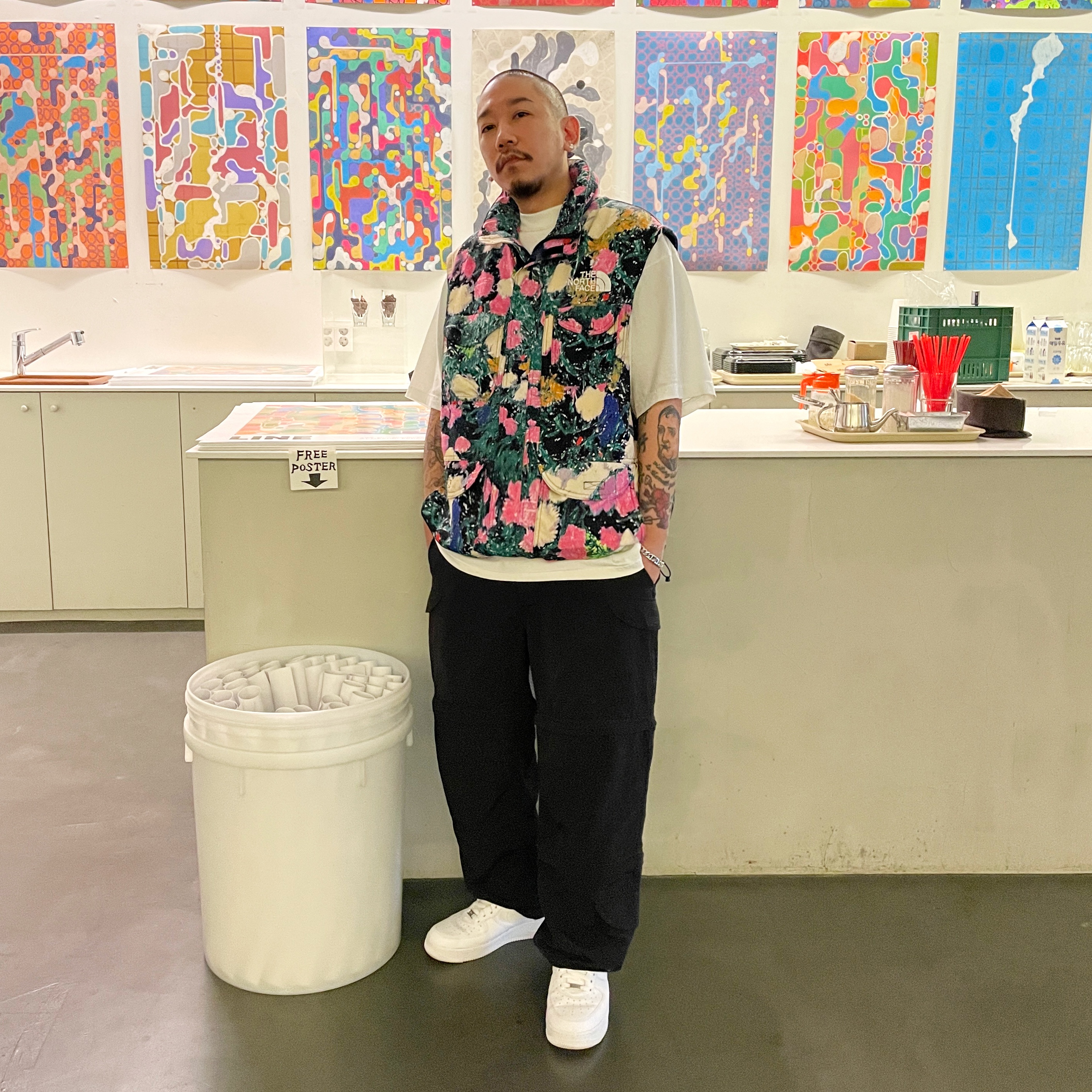 Supreme x The North Face Trekking Convertible Jacket Flowers - 22SS, Nike x Supreme Air Force 1 Low White 착용 스타일 - 2