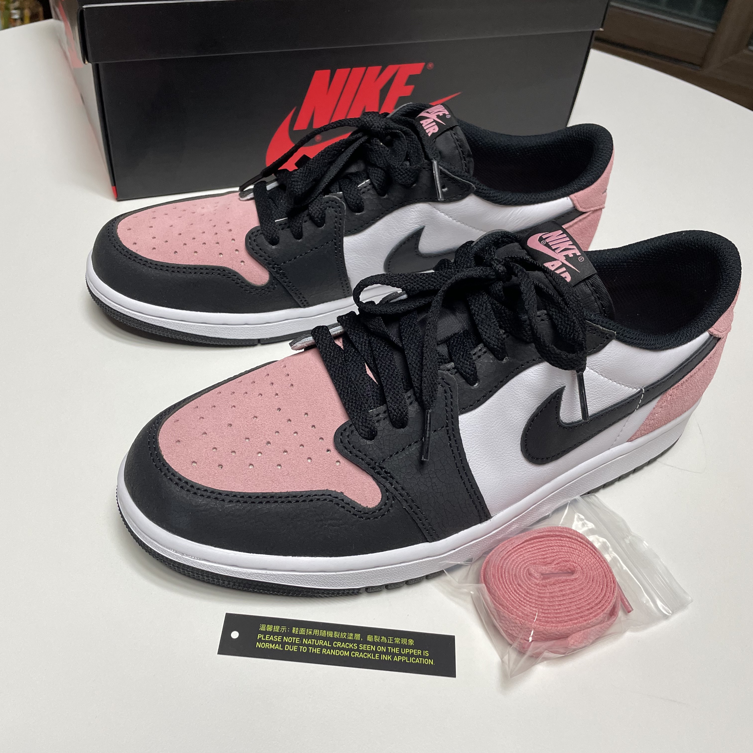 Jordan 1 Retro Low OG Bleached Coral 착용 스타일 - 4