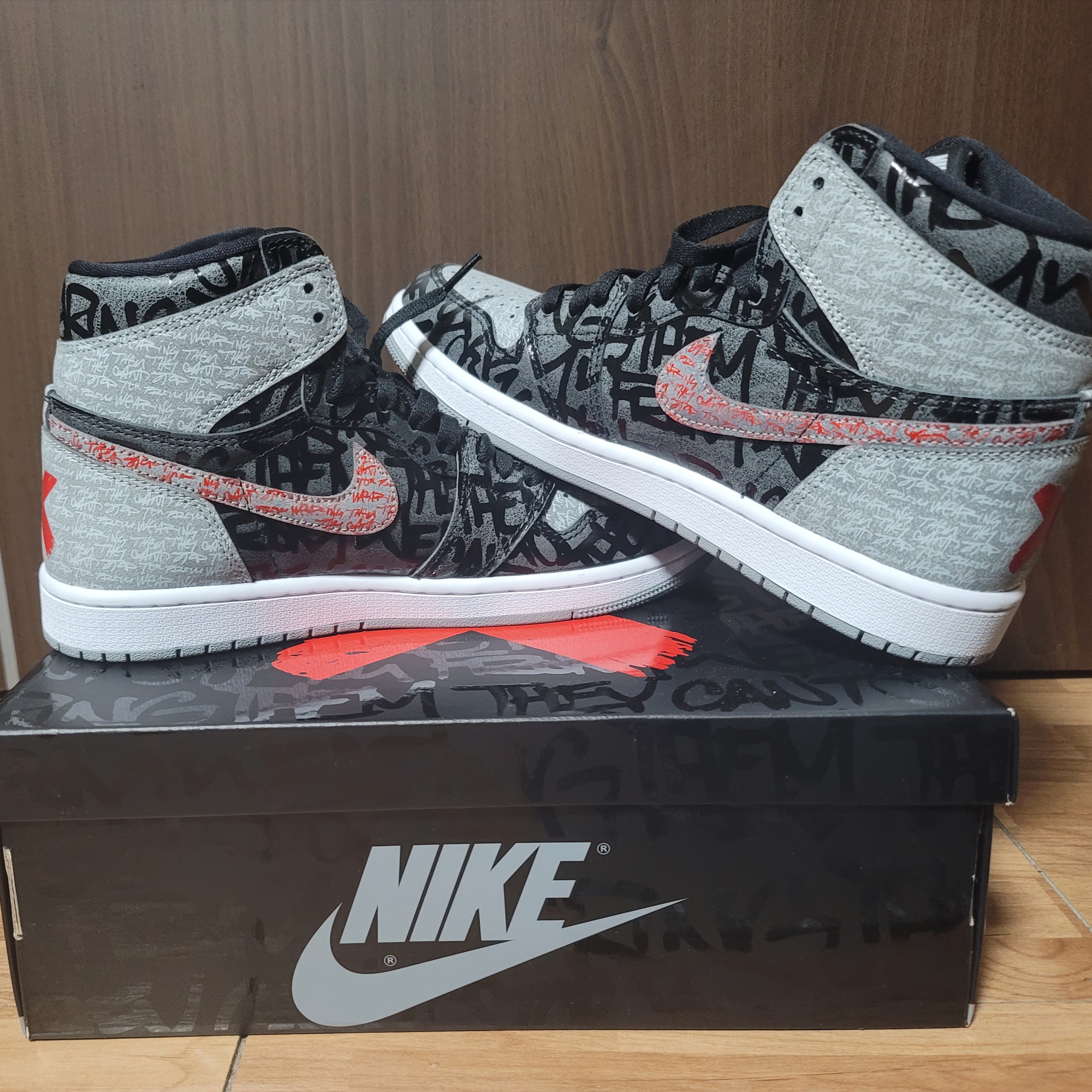 Jordan 1 Retro High OG Rebellionaire 착용 스타일 - 2