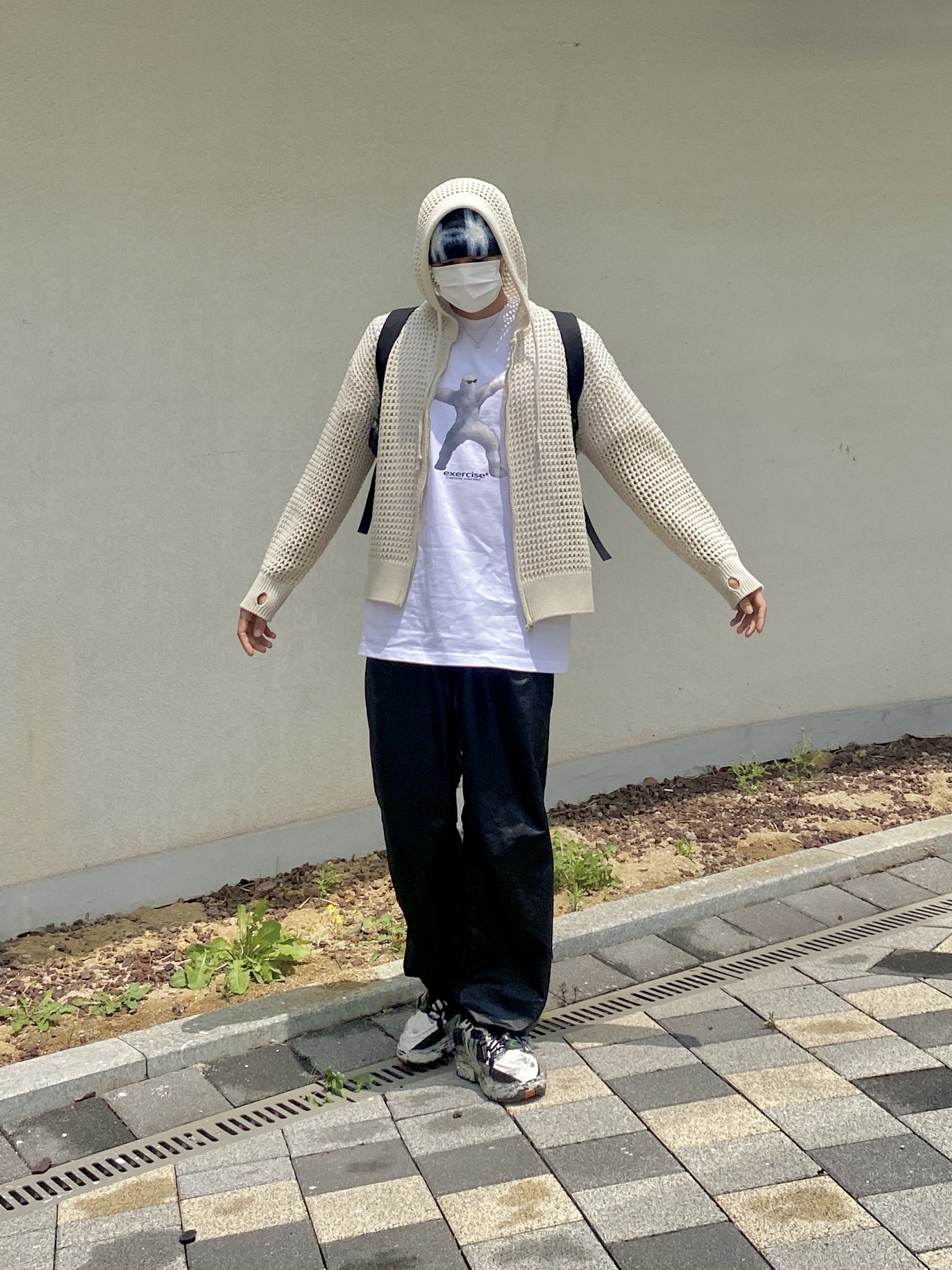 Our Legacy Slim Backpack Black Dense Liquid Nylon, Maison Margiela Fusion Low Top Sneakers Black White Red 착용 스타일 - 3