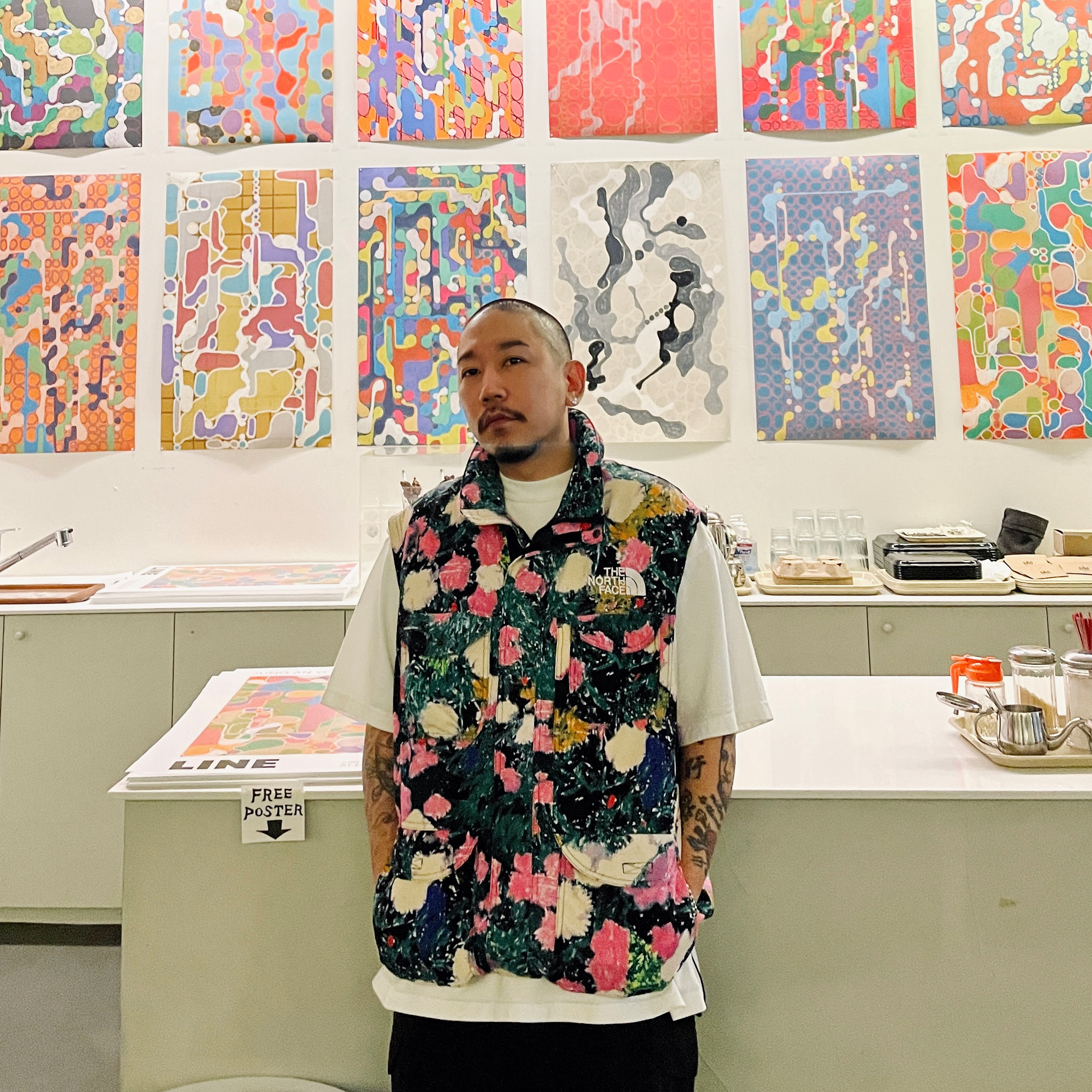 Supreme x The North Face Trekking Convertible Jacket Flowers - 22SS, Nike x Supreme Air Force 1 Low White 착용 스타일 - 1