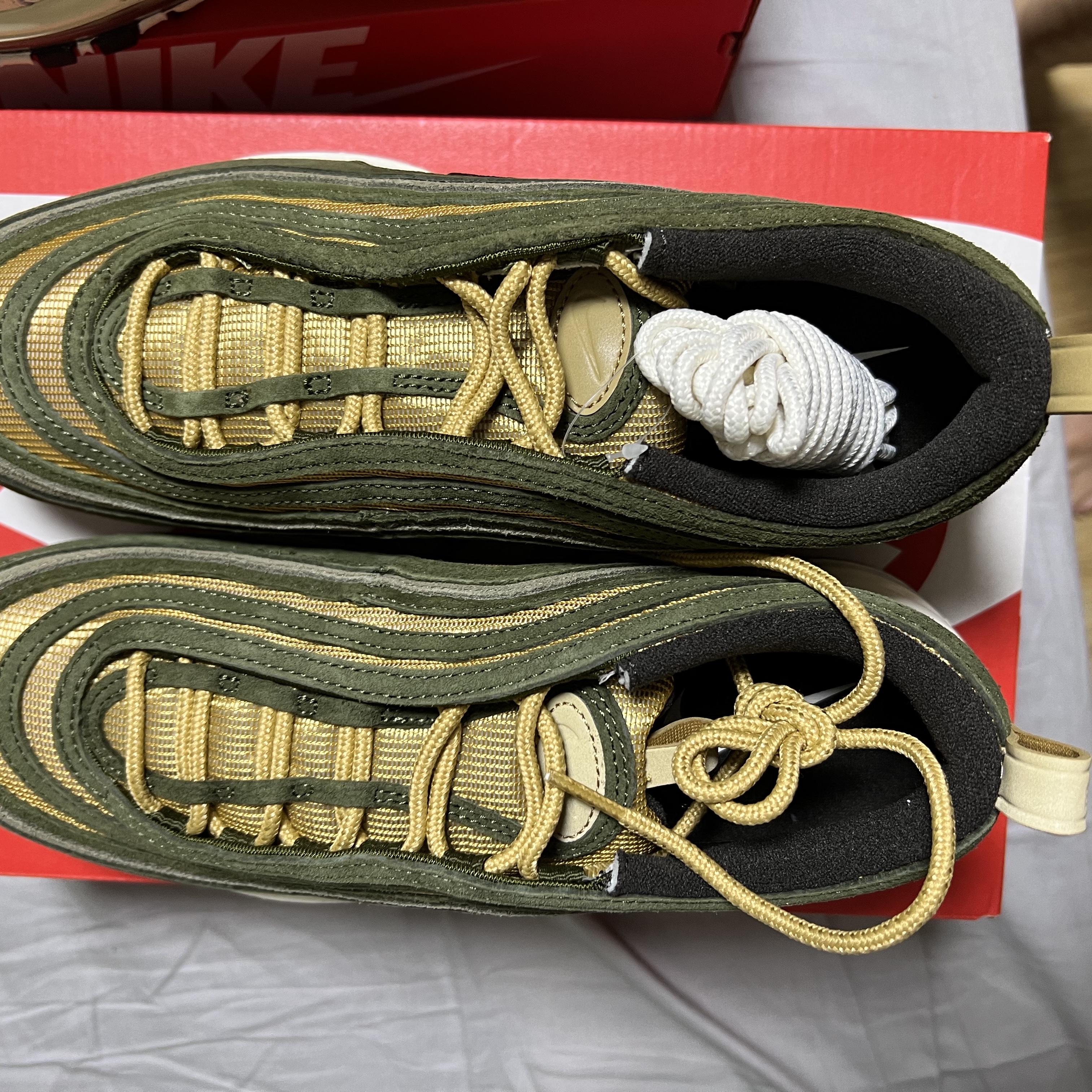 Nike Air Max 97 OG Black Volt Asia, Nike Air Max 97 Coconut 착용 스타일 - 3