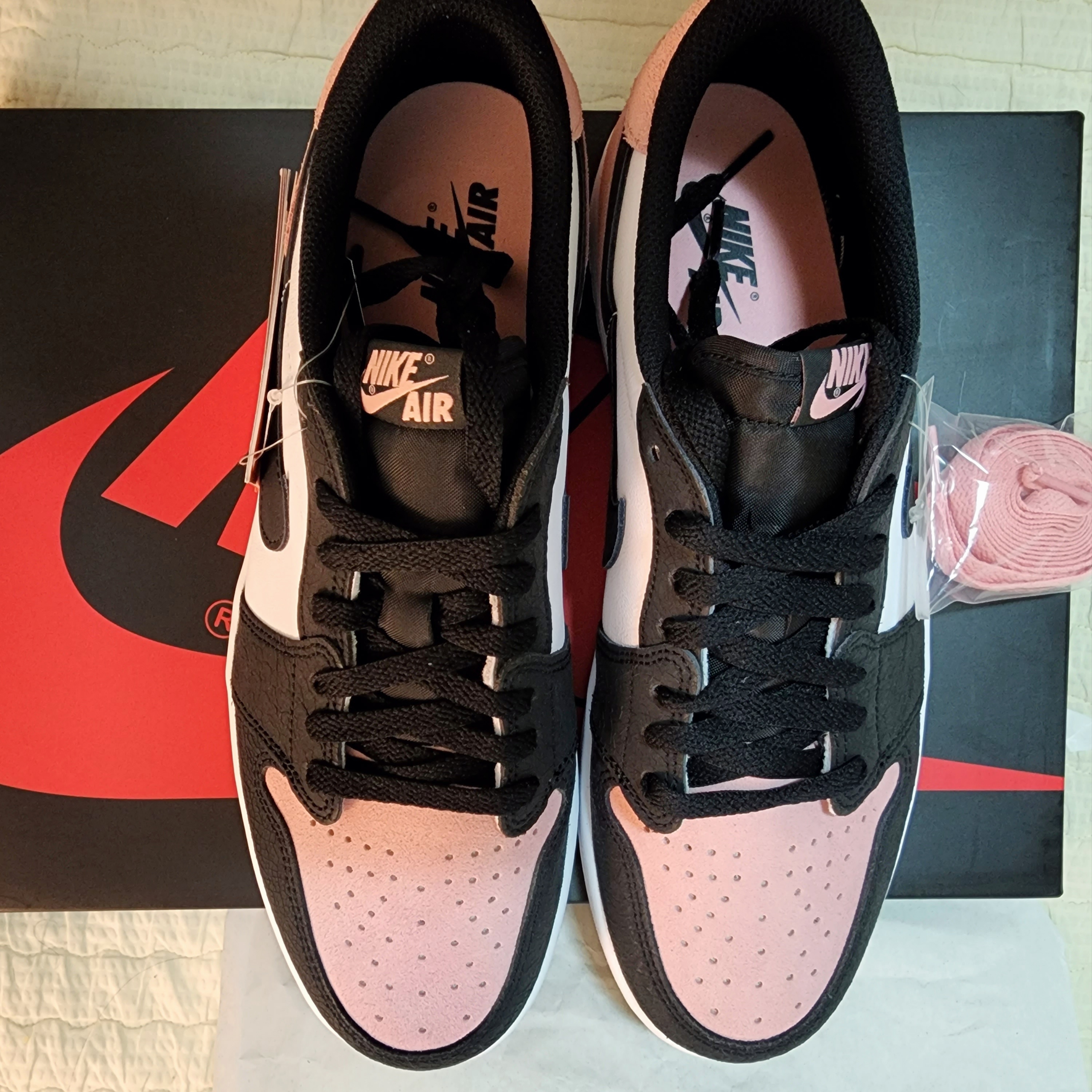 Jordan 1 Retro Low OG Bleached Coral 착용 스타일 - 5