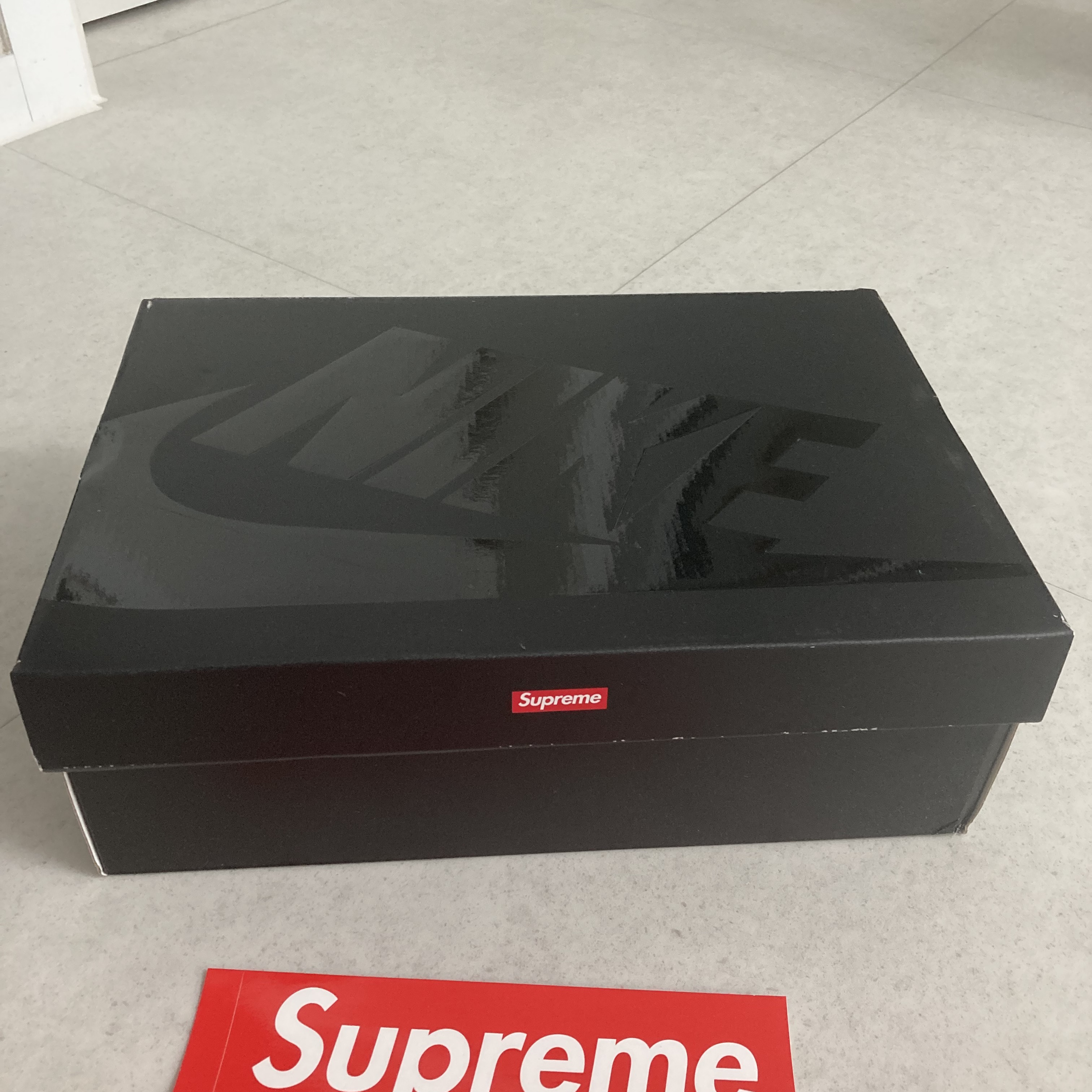 Nike x Supreme Shox Ride 2 SP Black 착용 스타일 - 1