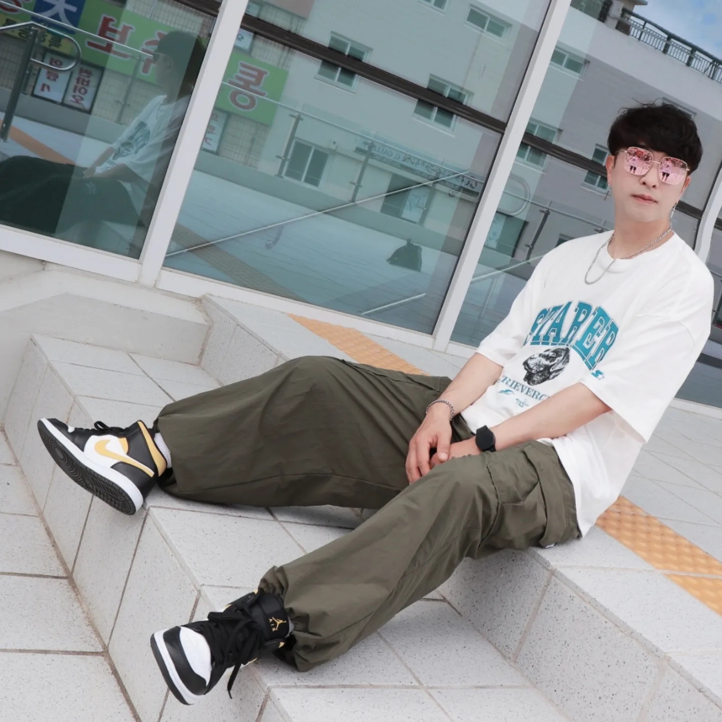 Jordan 1 Mid Pollen 착용 스타일 - 4