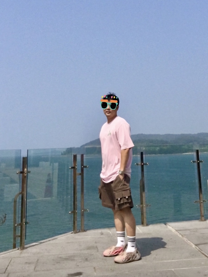 Nike ACG Cargo Shorts Ironstone - US/EU, Adidas Yeezy Foam RNNR MX Sand Grey 착용 스타일