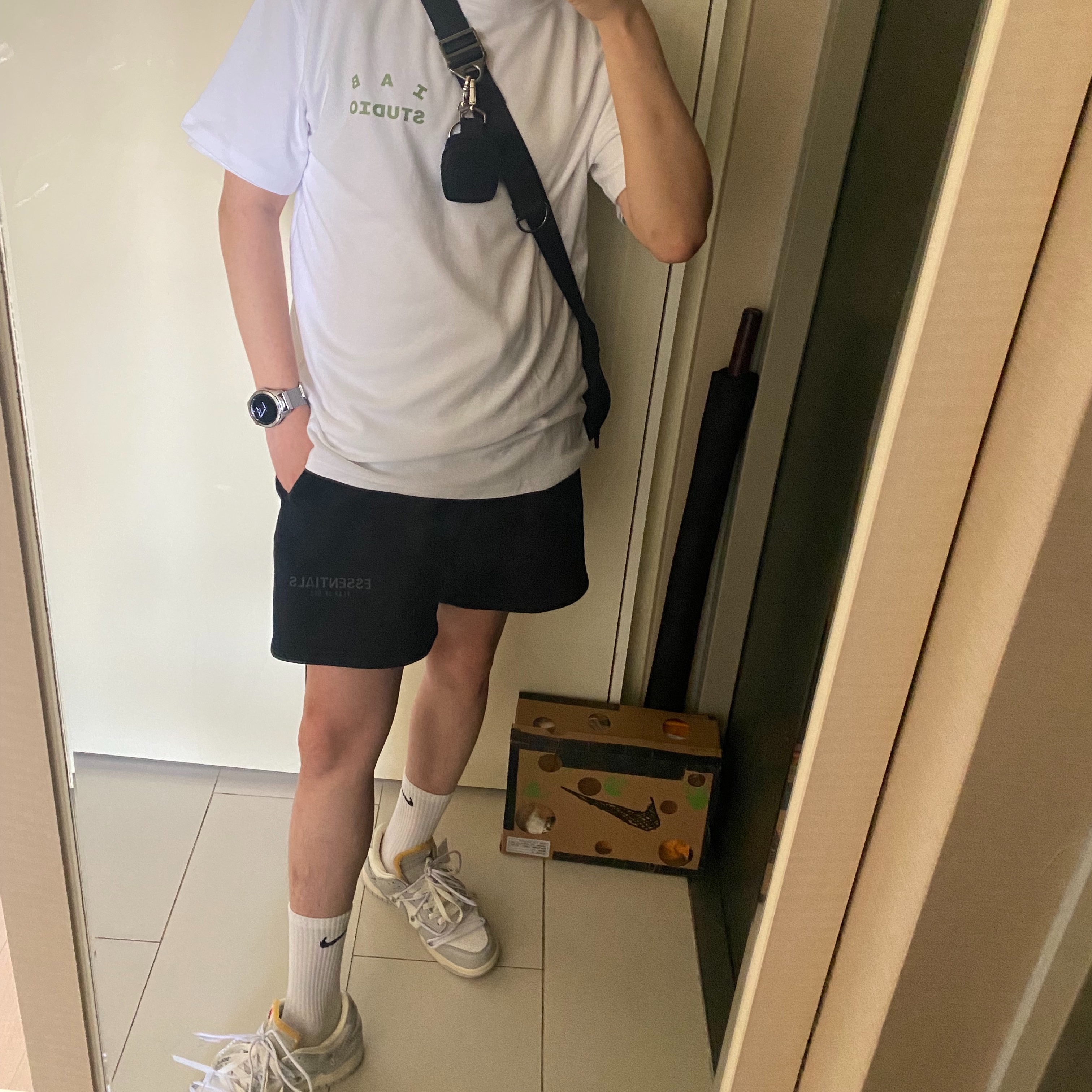 Nike x Off-White Dunk Low The 50 - Lot 49, IAB Studio T-Shirt White Light Green 착용 스타일