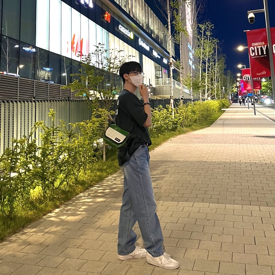 IAB Studio x Yonex T-Shirt Green, Nike Air Force 1 '07 Low White 착용 스타일
