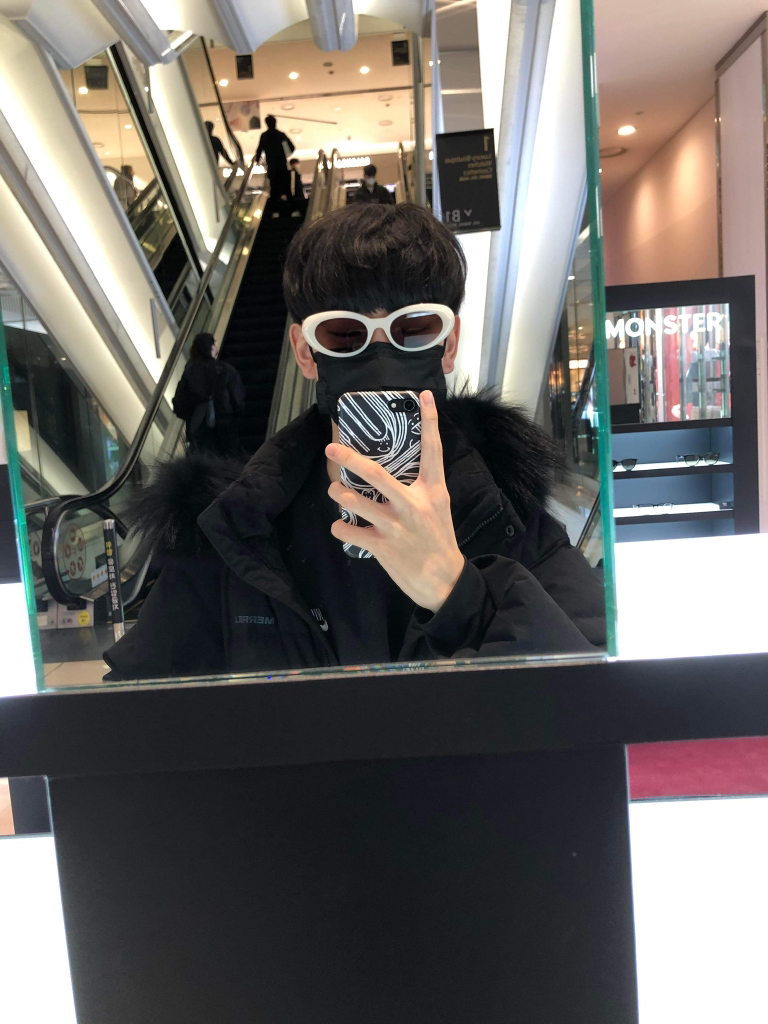 KREAM 프로필 이미지
