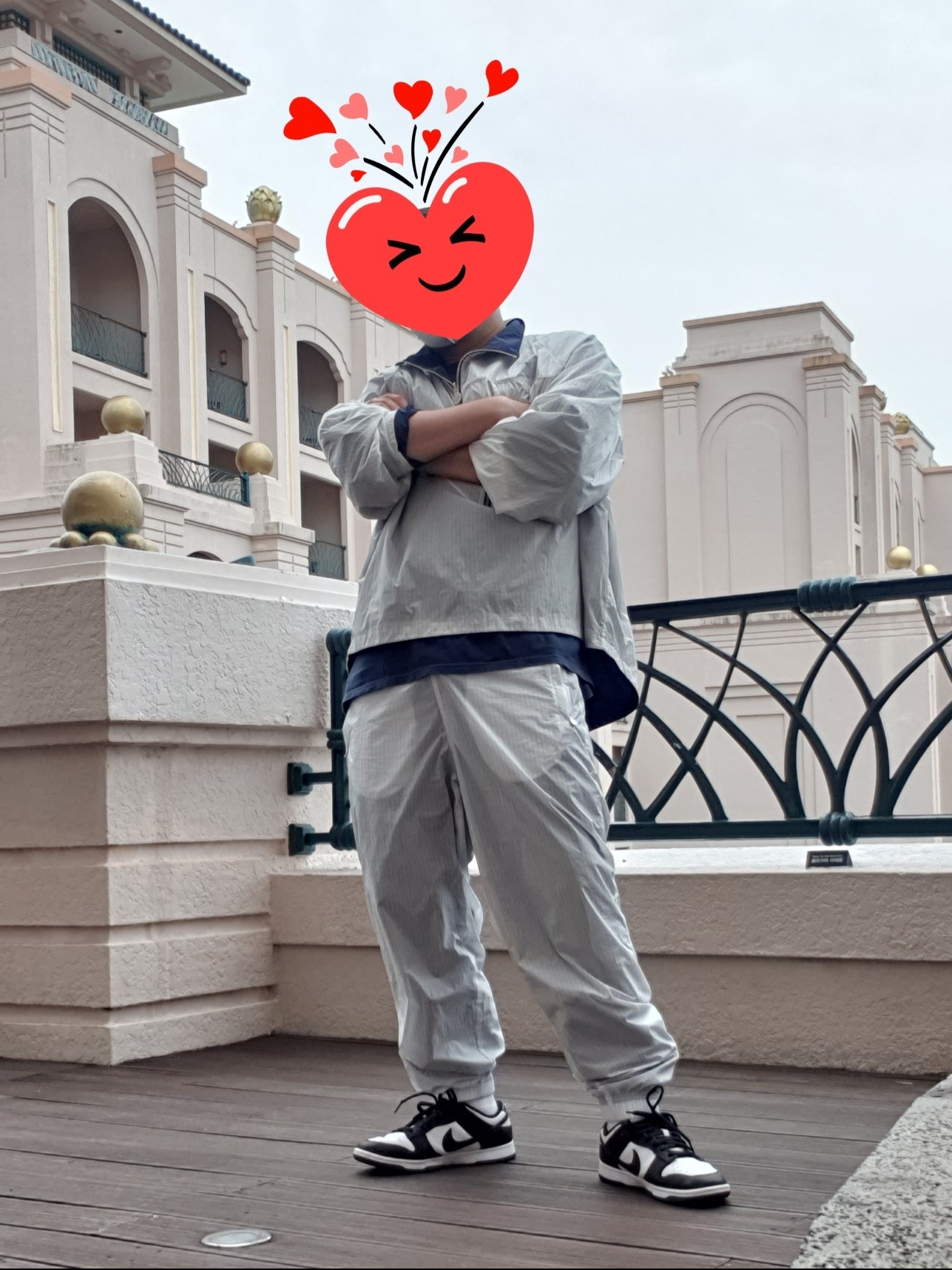 (W) Essentials Velour Mockneck Iron - 22SS, Nike x Stussy Beach Pants Off Noir 착용 스타일 - 2