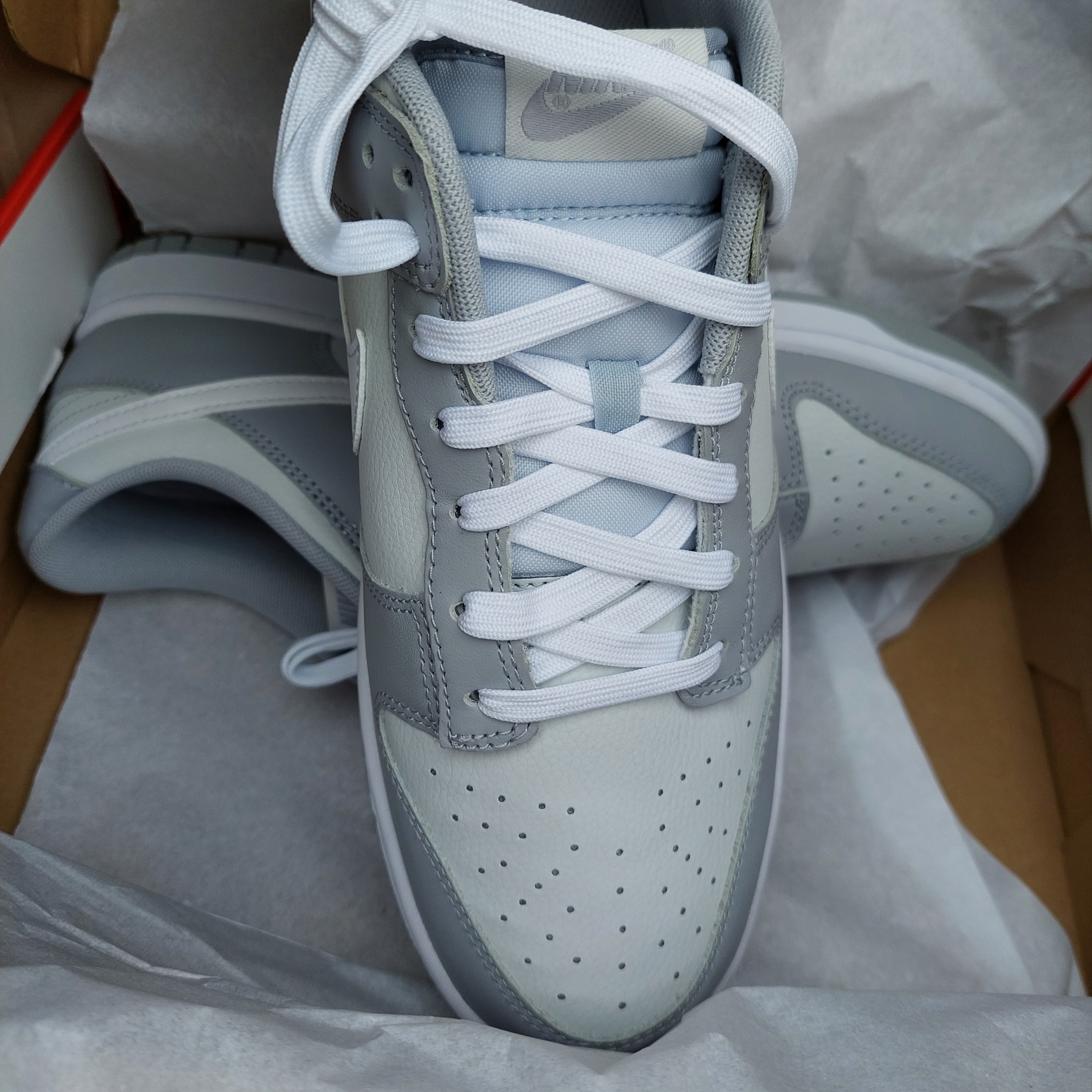 Nike Dunk Low Retro Wolf Grey 착용 스타일 - 3