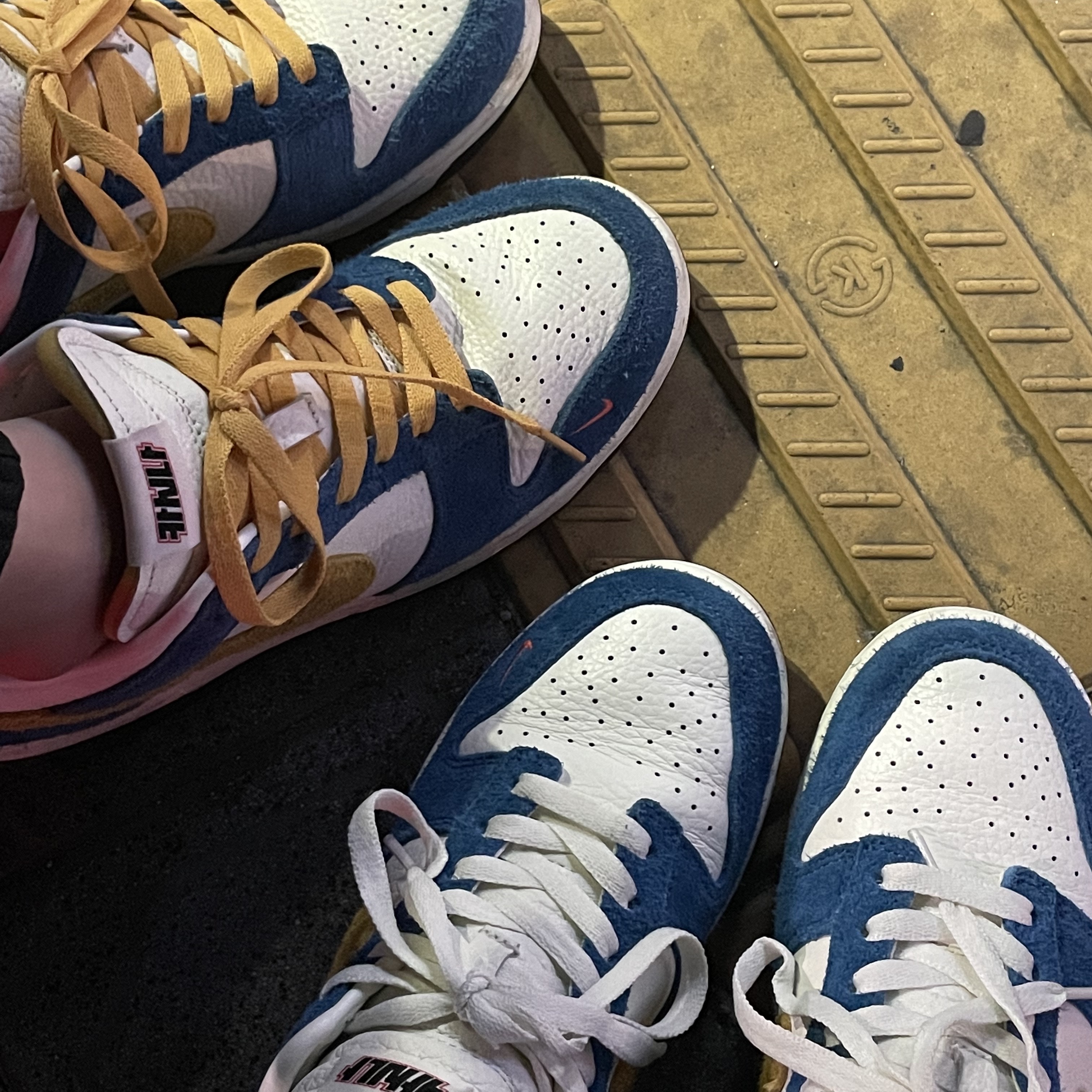 Nike x Kasina Dunk Low 80's Bus 착용 스타일