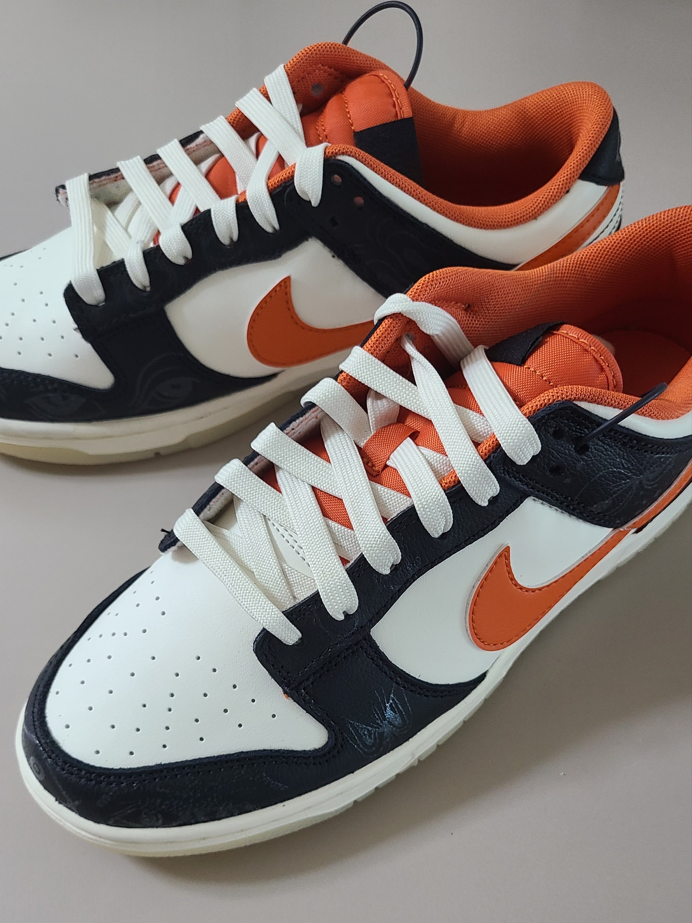 Nike Dunk Low Retro PRM Halloween 착용 스타일 - 1