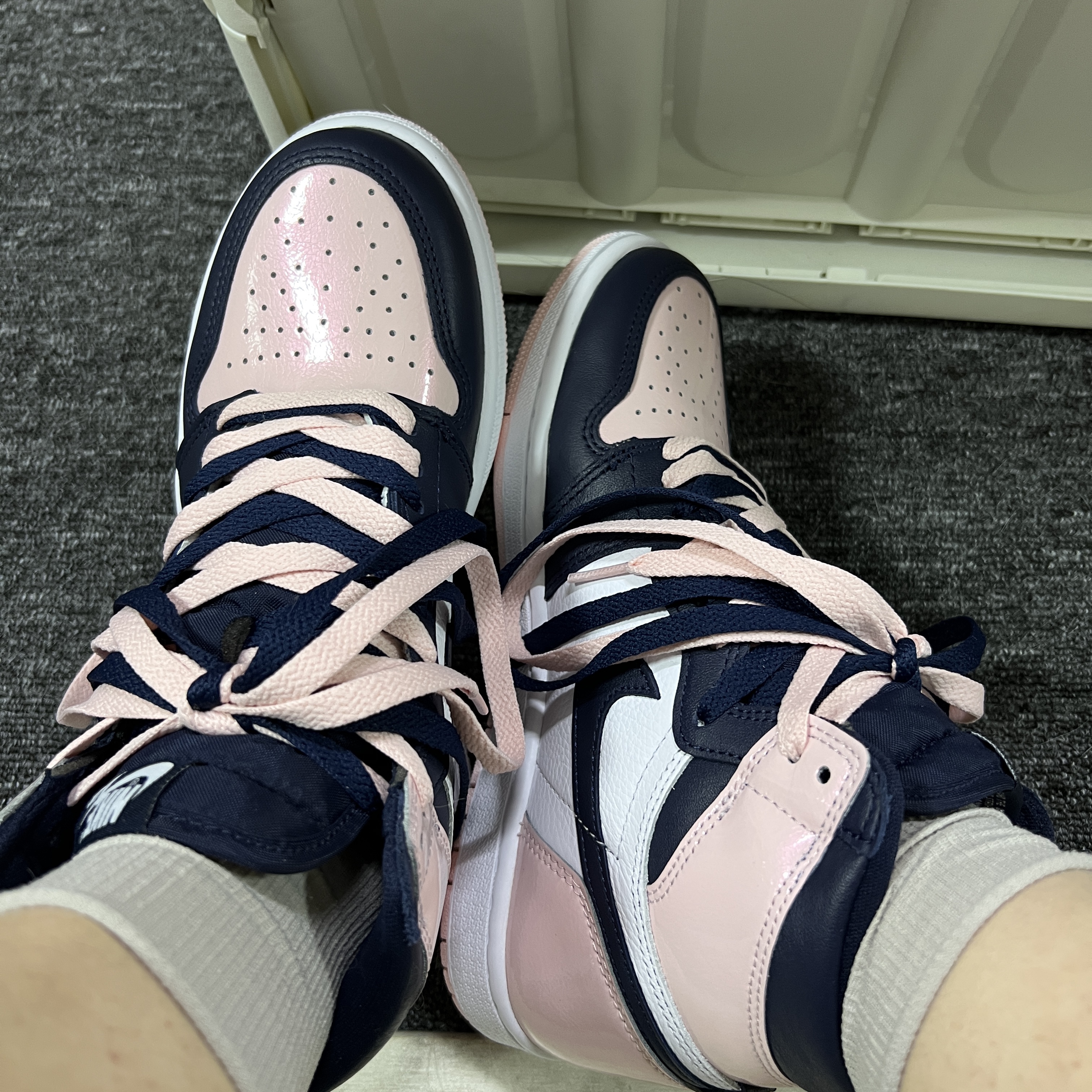 (W) Jordan 1 Retro High OG Atmosphere 착용 스타일