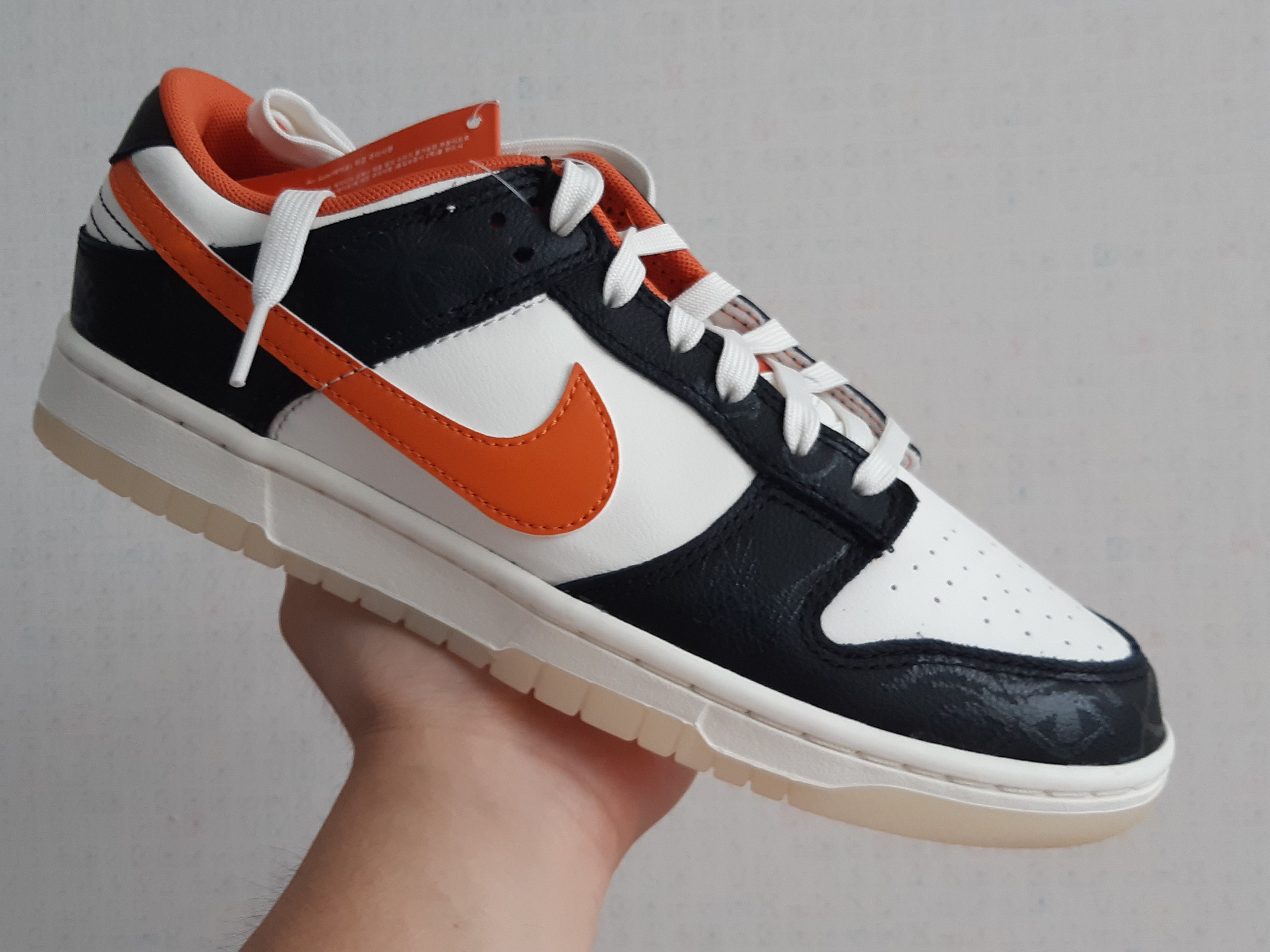 Nike Dunk Low Retro PRM Halloween 착용 스타일 - 1