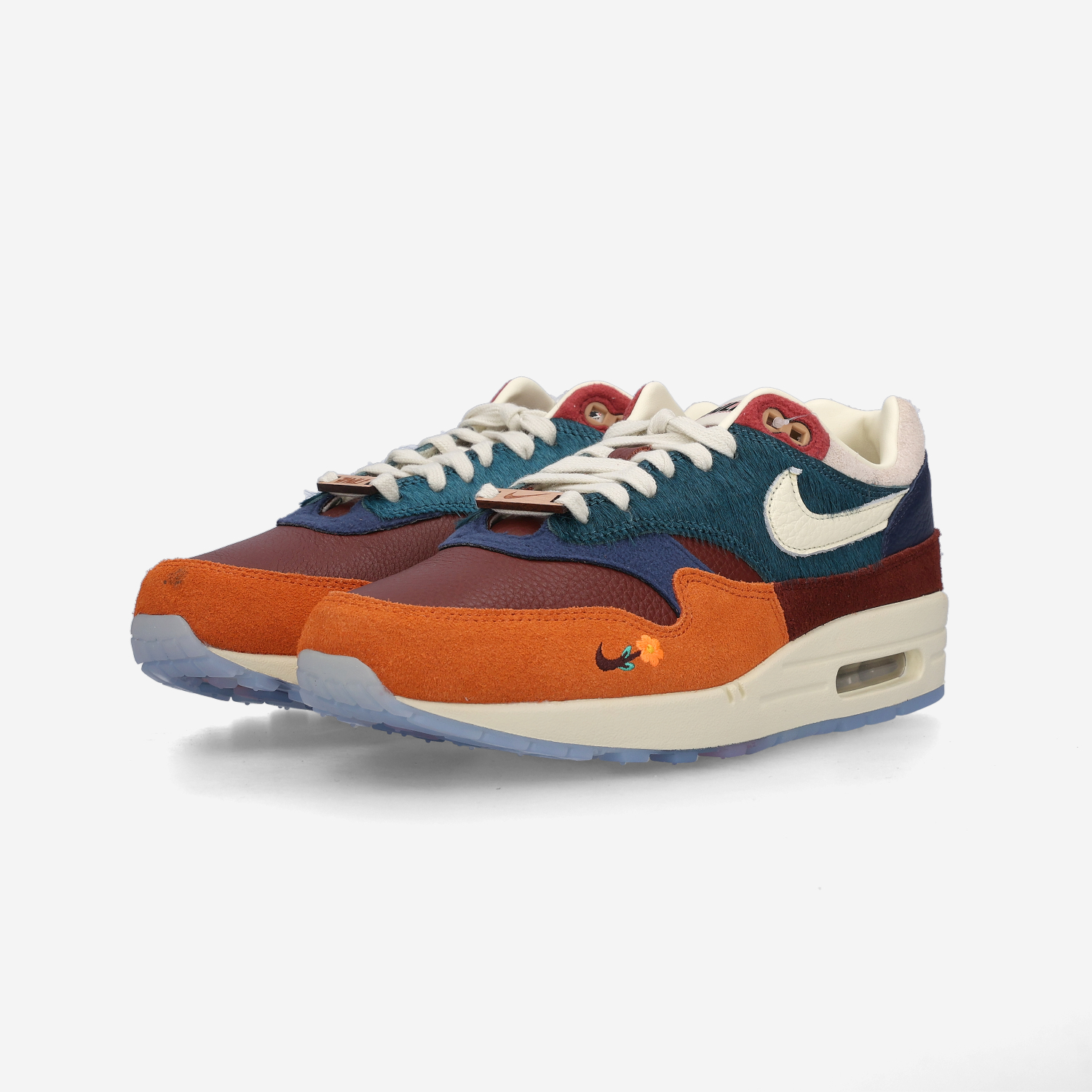 nike air max 1 the legend of tape