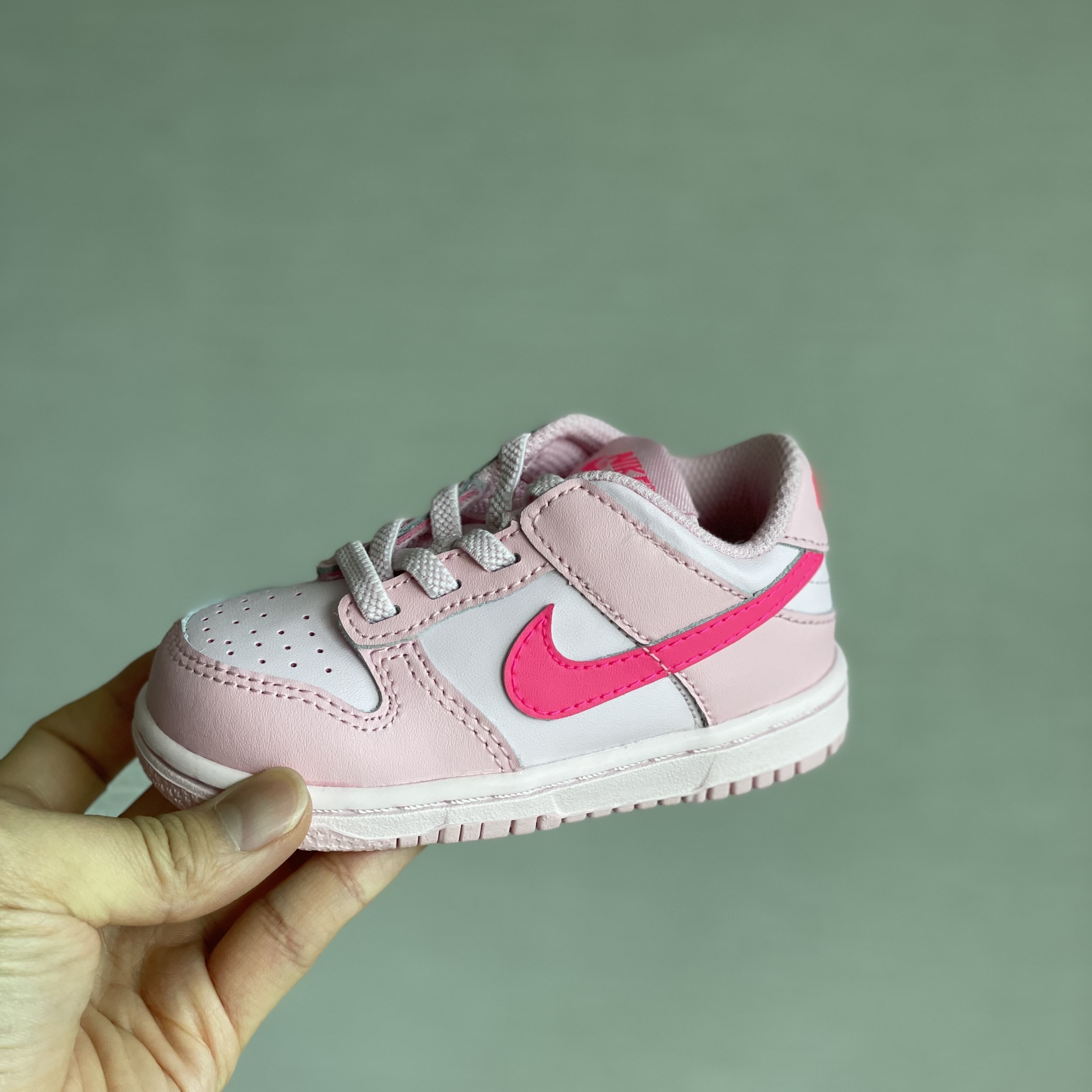 (TD) Nike Dunk Low Triple Pink 착용 스타일 - 3