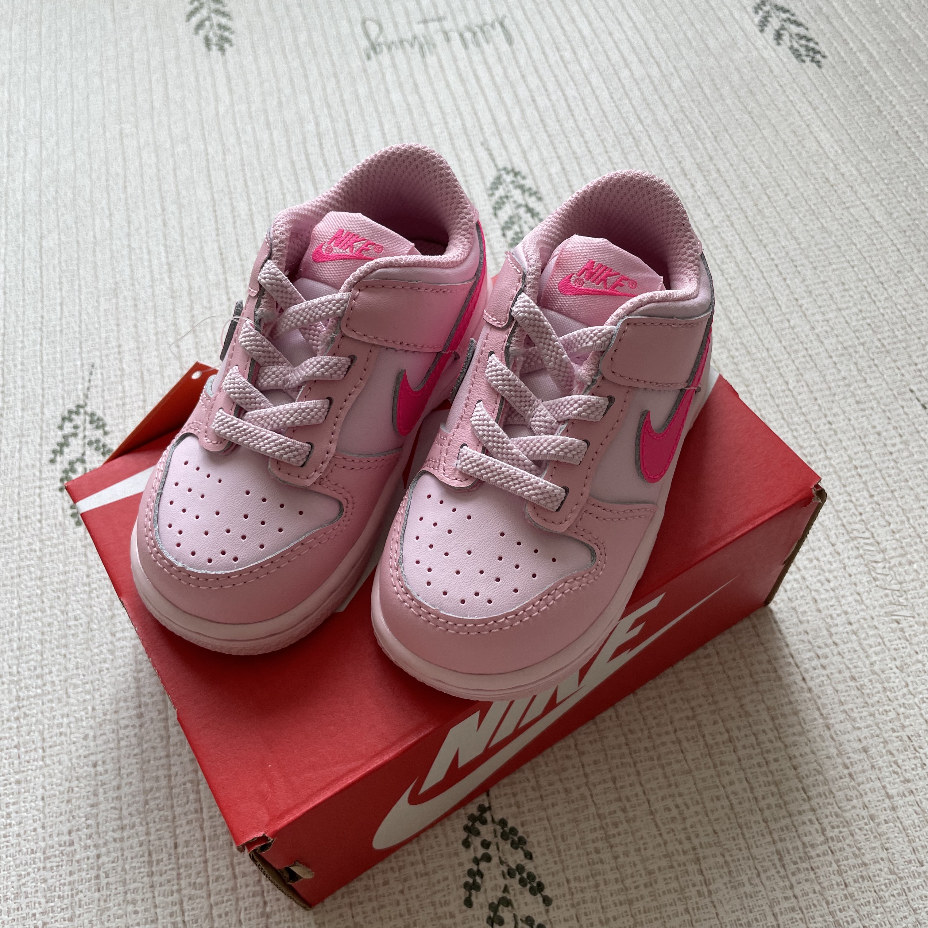 (TD) Nike Dunk Low Triple Pink 착용 스타일 - 5