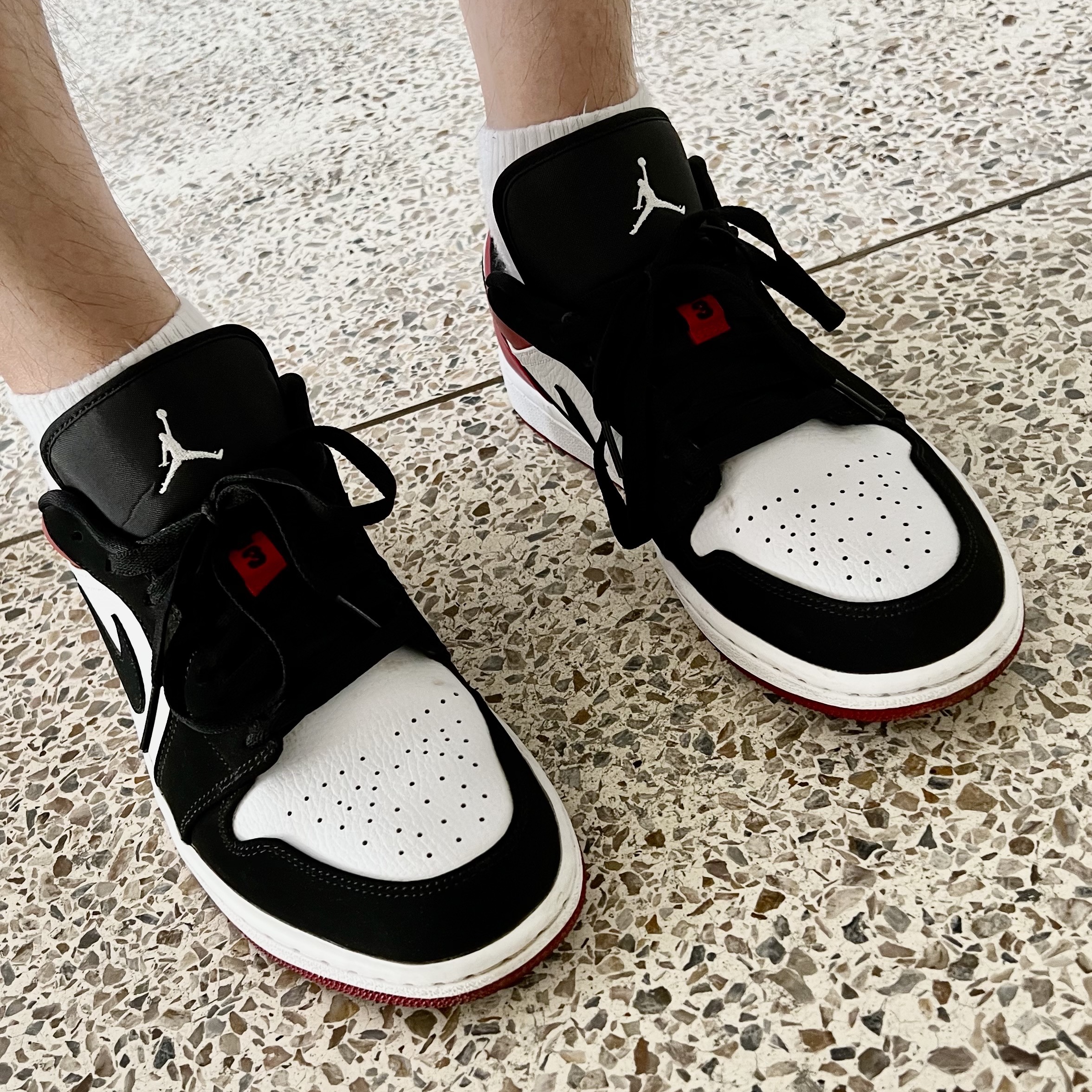 Jordan 1 Low Black Toe 착용 스타일