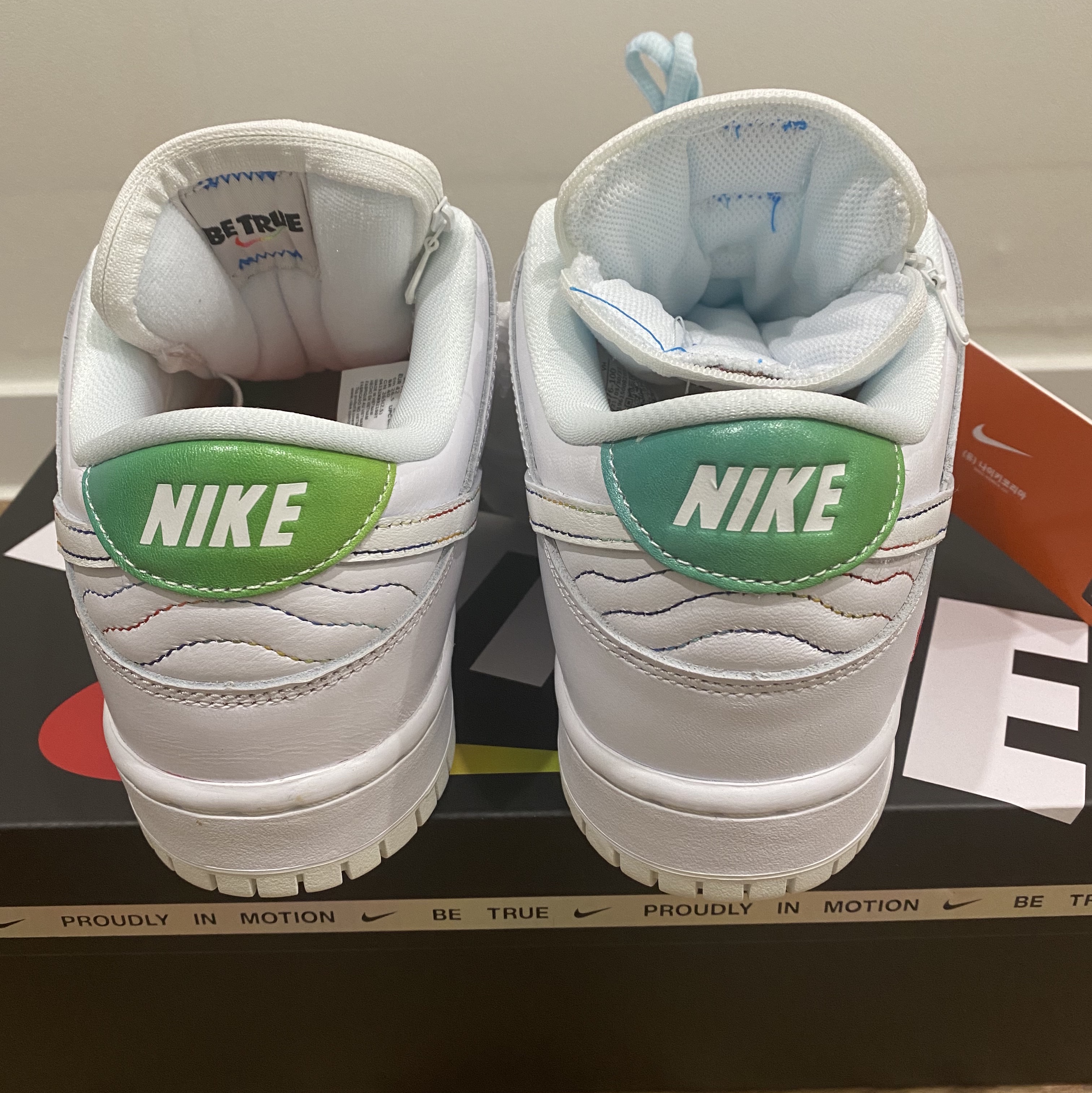 Nike SB Dunk Low Pro Be True 착용 스타일 - 2