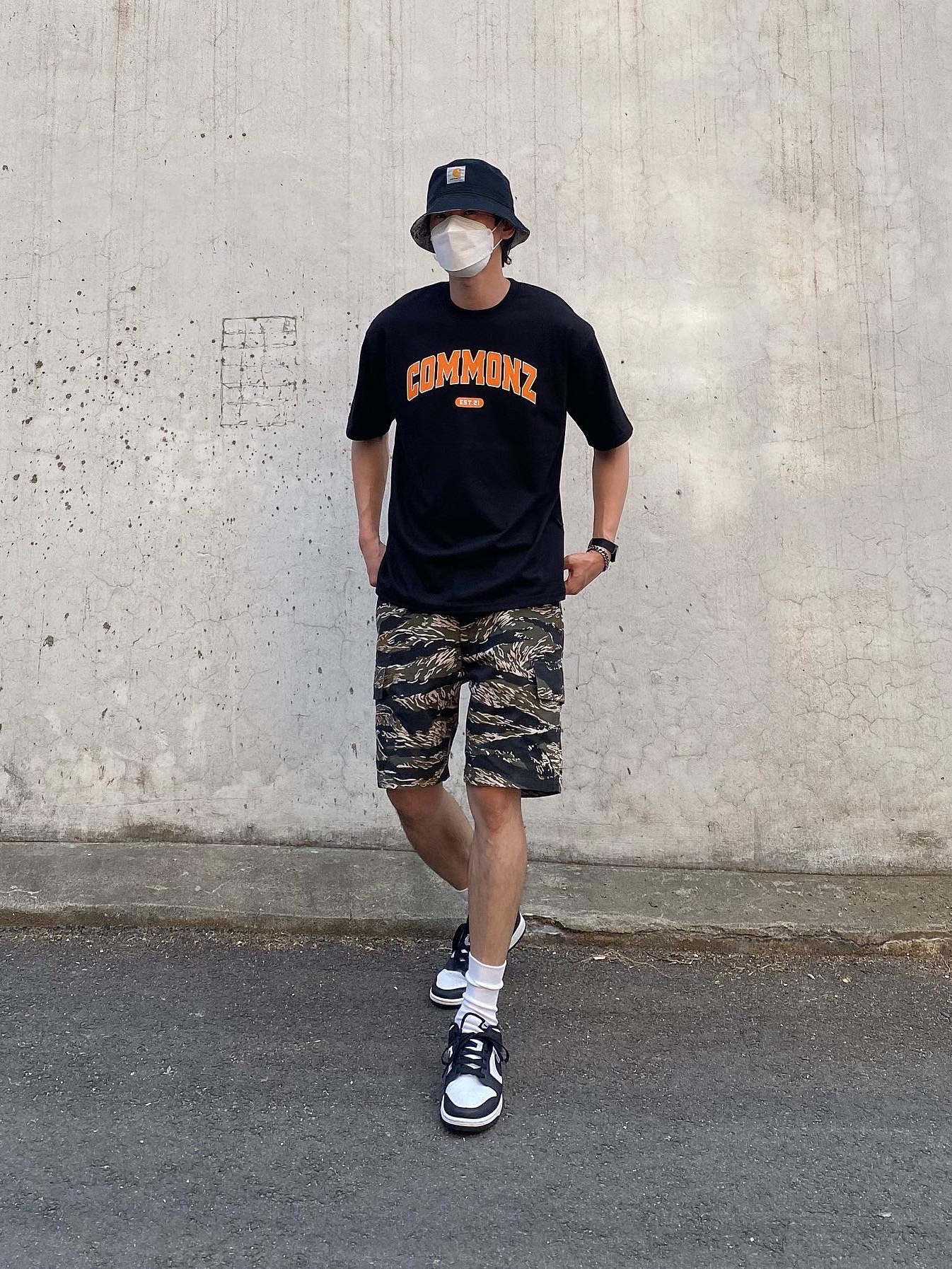 Nike Dunk Low Retro Black 착용 스타일 - 3