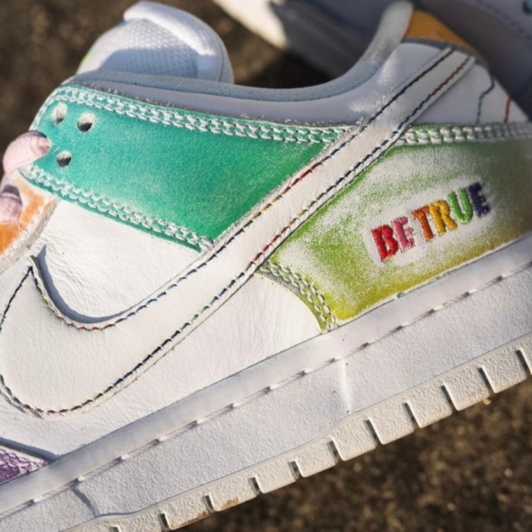 Nike SB Dunk Low Pro Be True 착용 스타일 - 5