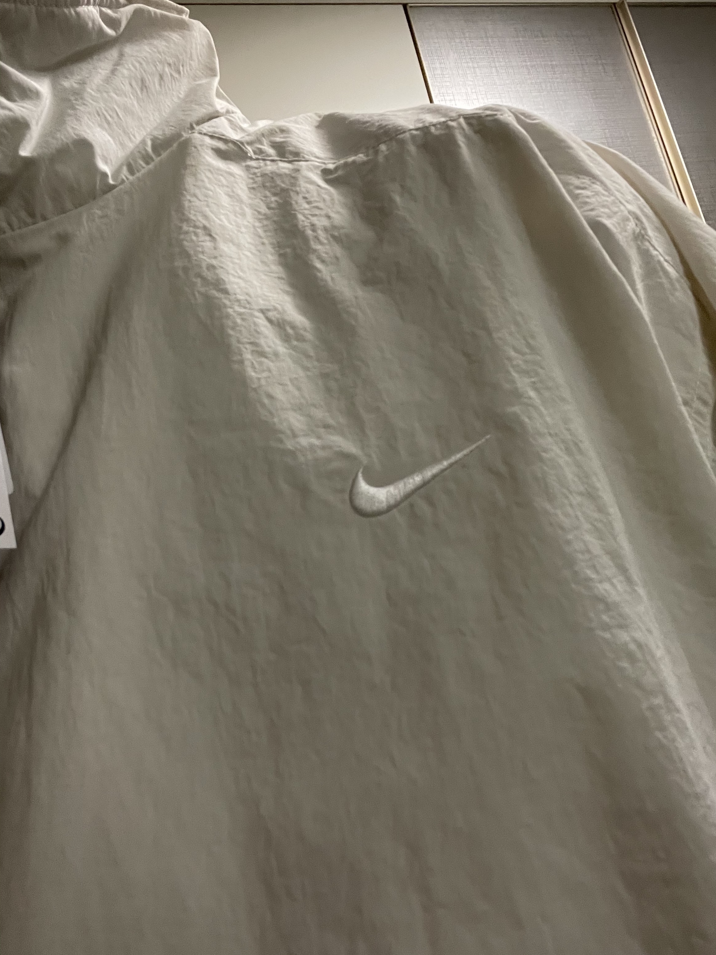 Nike NRG Solo Swoosh Woven Track Jacket Black - Asia, Nike ACG Cargo Shorts Black - Asia 착용 스타일 - 2