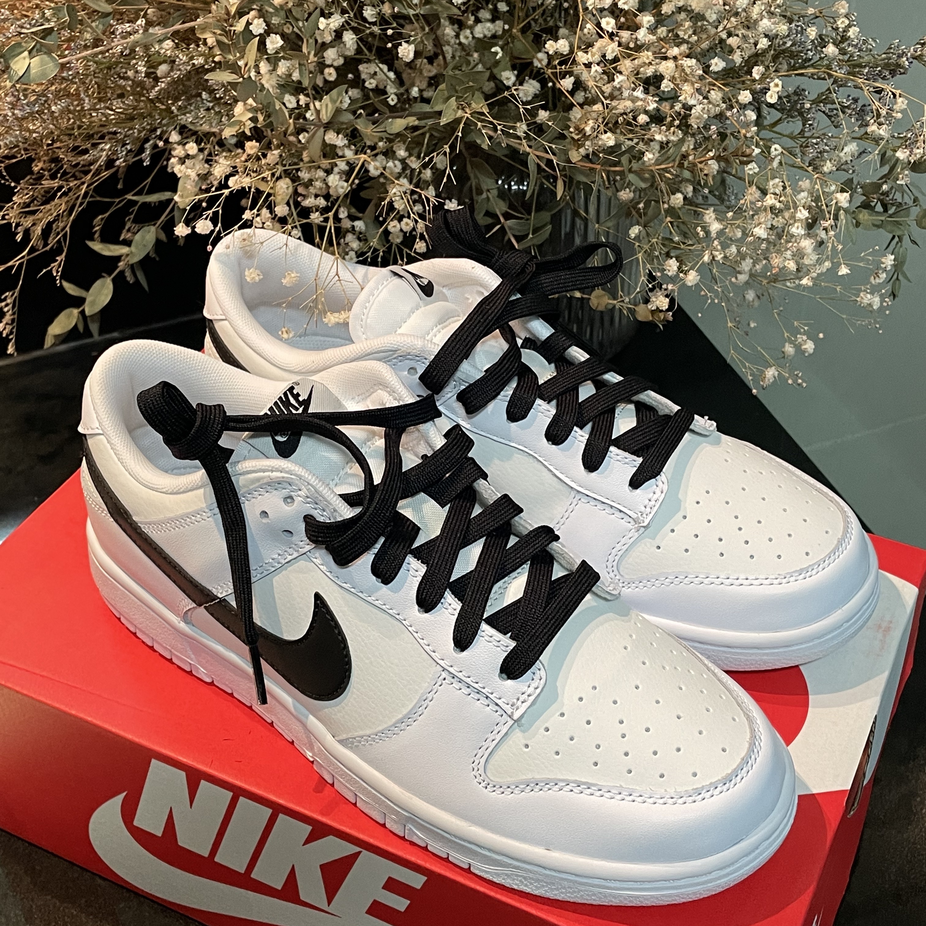 Nike Dunk Low Retro Summit White 착용 스타일 - 2