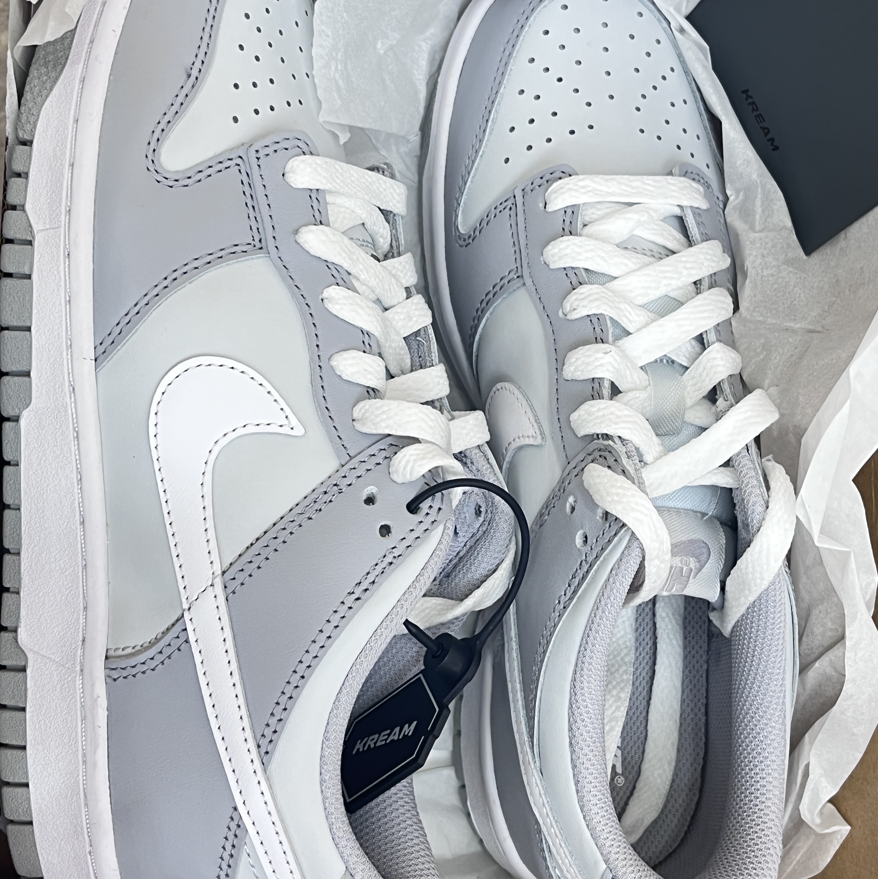 (GS) Nike Dunk Low Wolf Grey 착용 스타일