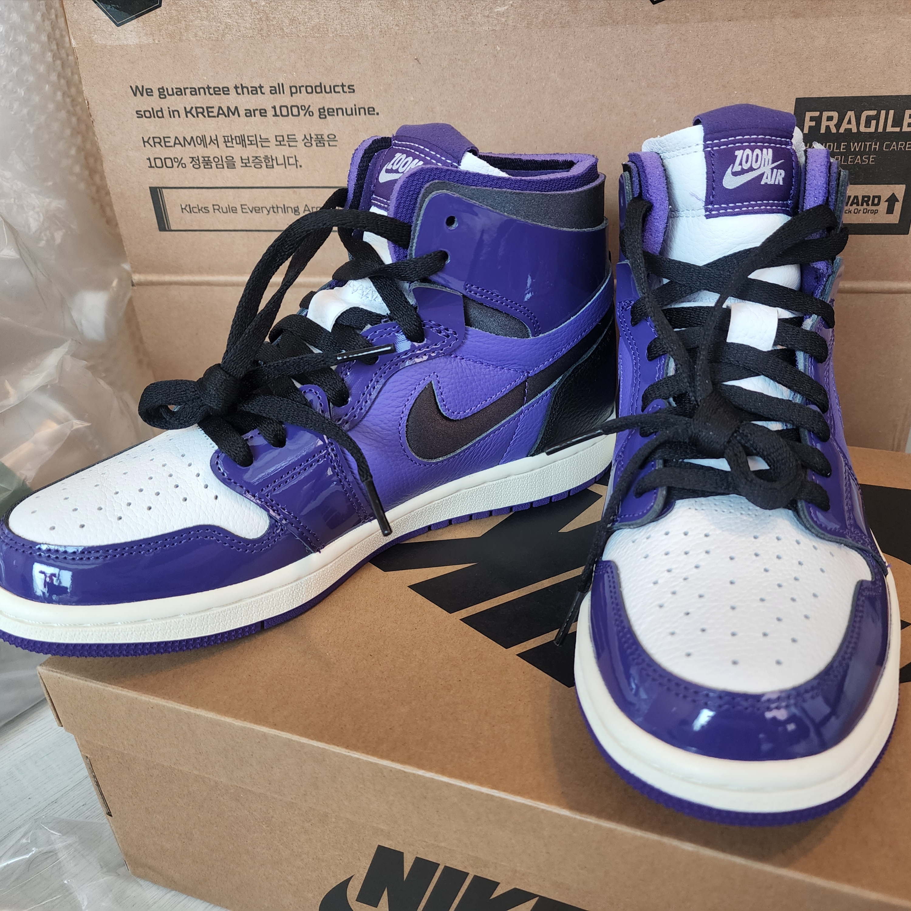 (W) Jordan 1 Zoom Air CMFT Purple Black 착용 스타일 - 2