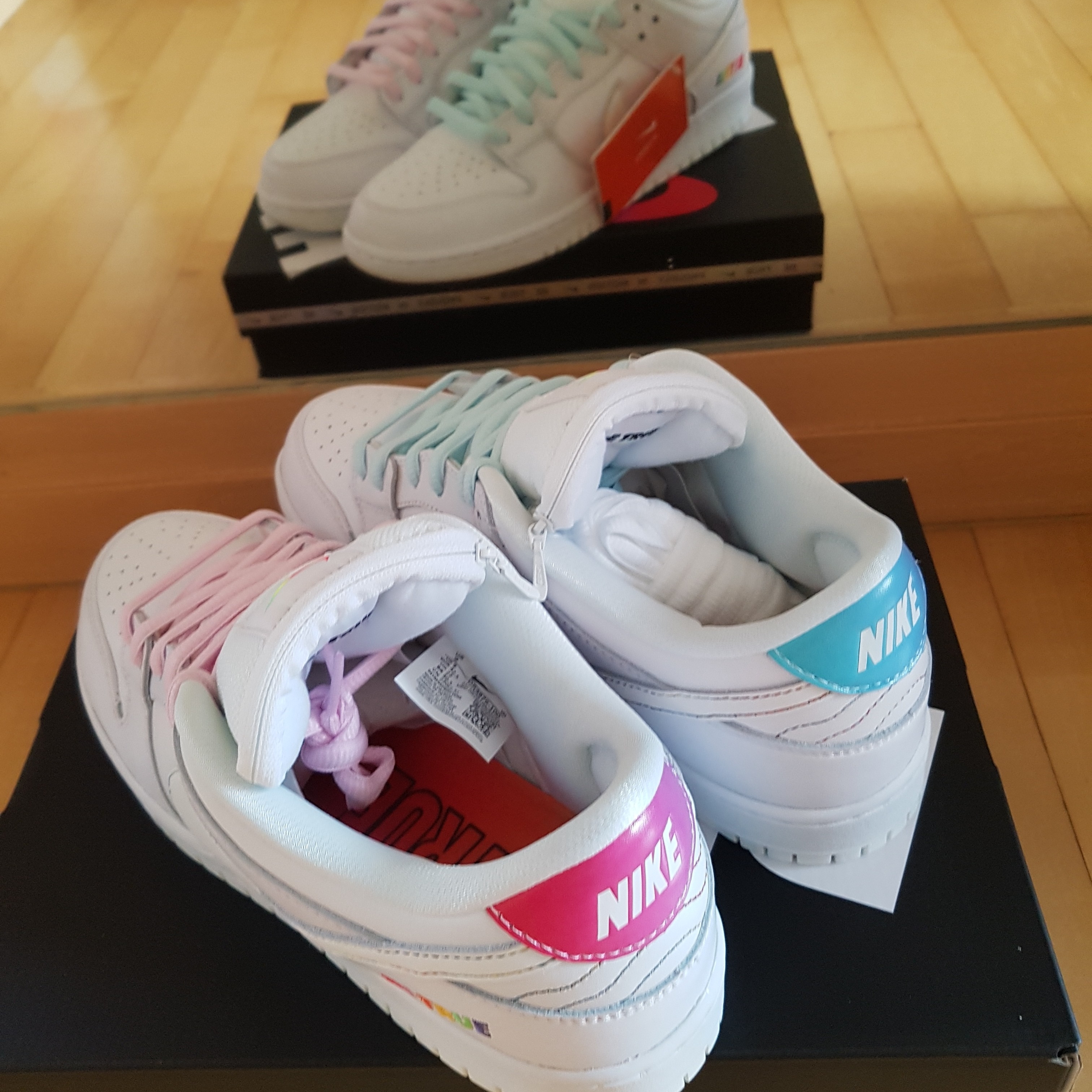 Nike SB Dunk Low Pro Be True 착용 스타일 - 2
