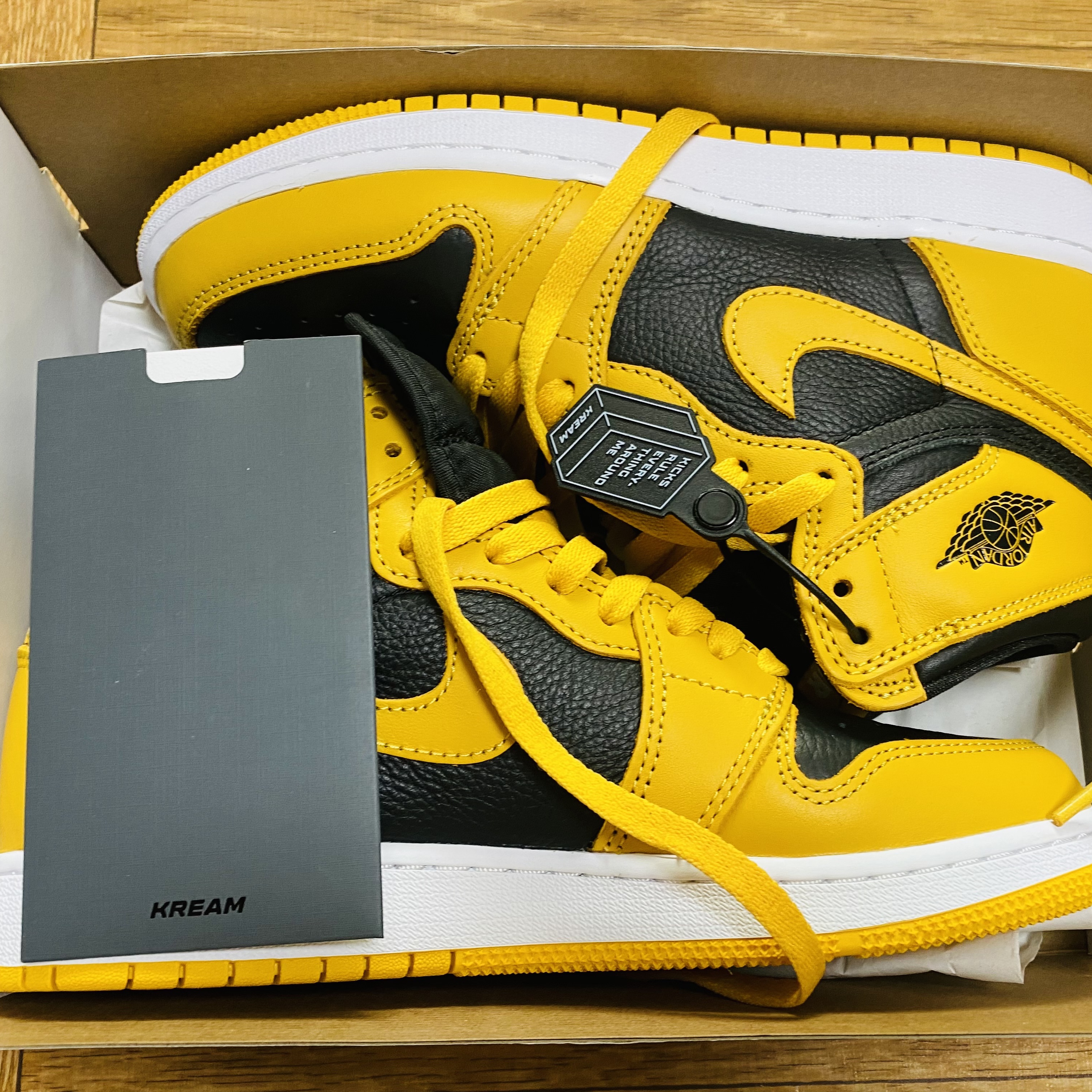 (GS) Jordan 1 Retro High OG Pollen 착용 스타일 - 3