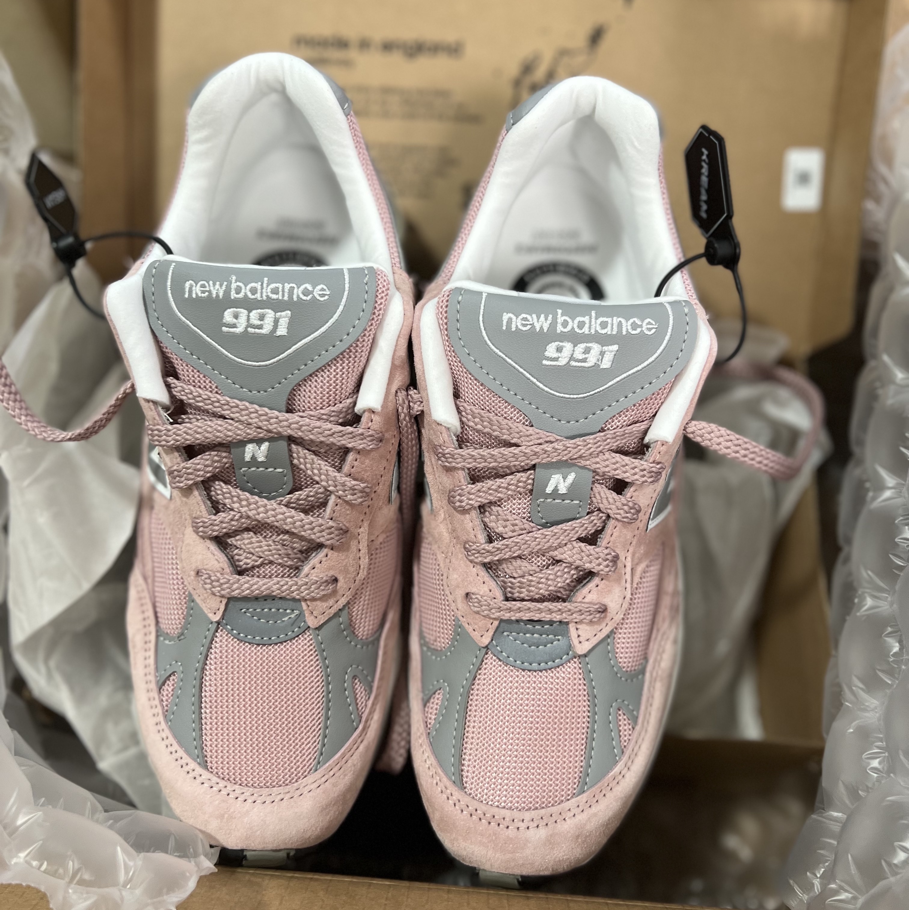 New Balance 991 Made in UK Shy Pink 착용 스타일