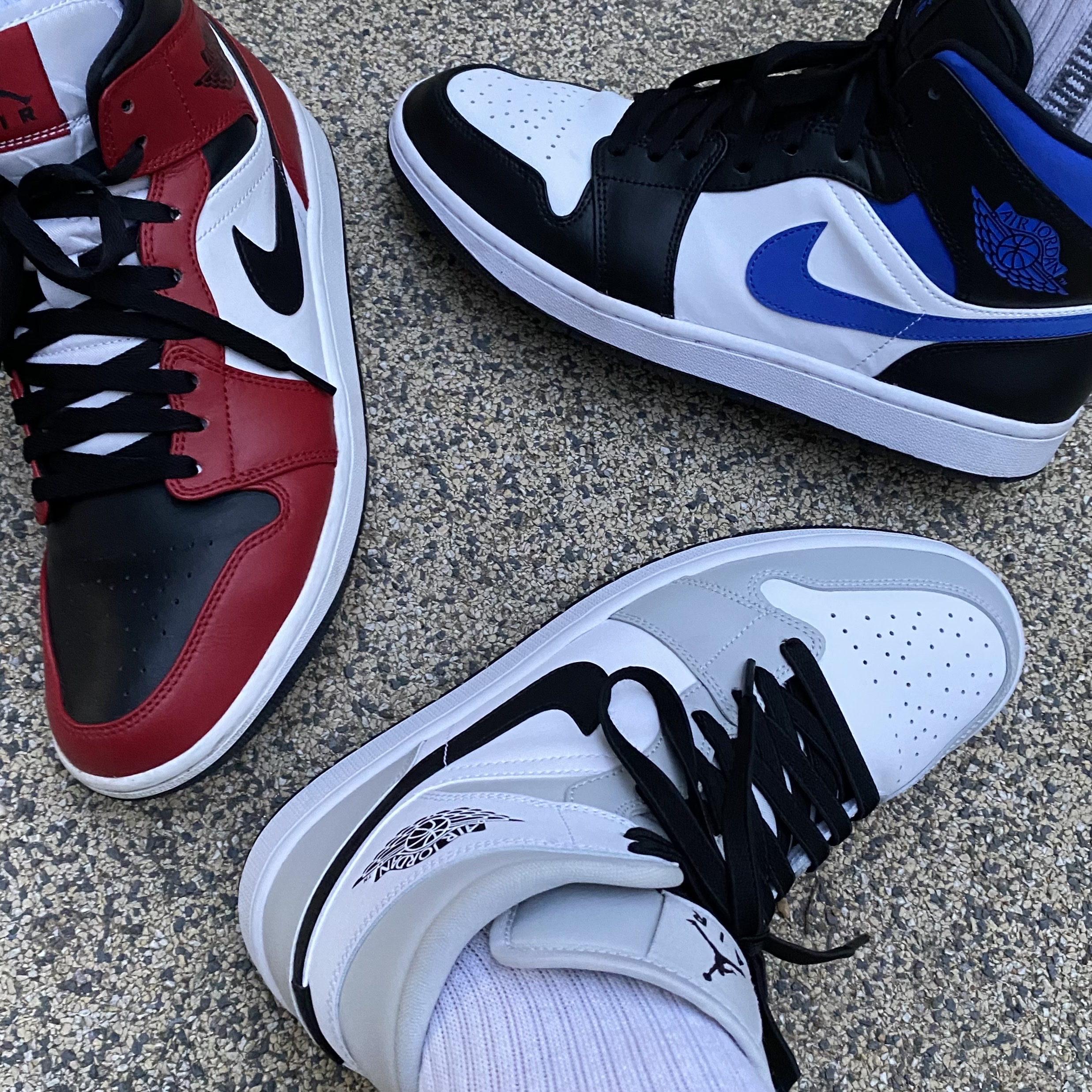 (W) Jordan 1 Mid Grey Fog, Jordan 1 Mid Chicago Black Toe 착용 스타일